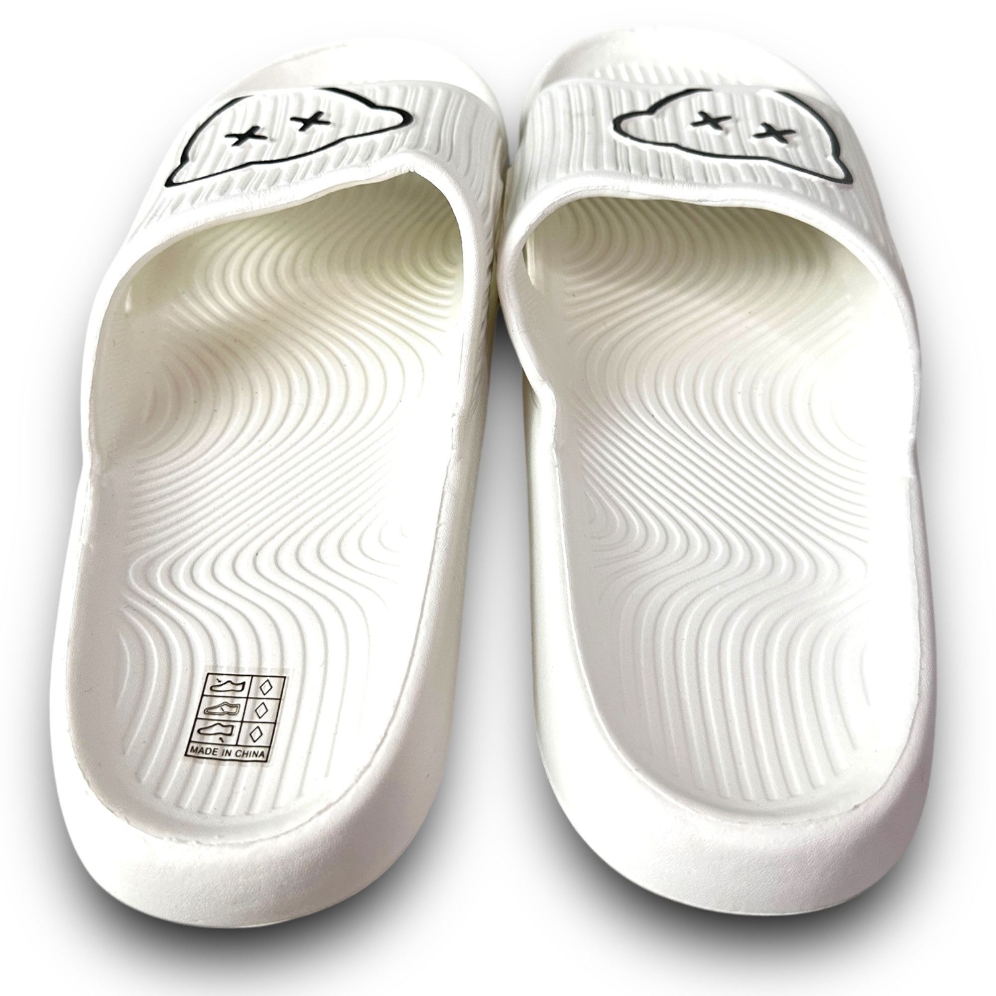 Other Cute Bear Face White Slides For Men & Women Sz 42-43 Comfort Size US 11 / IT 41 - 2 Thumbnail