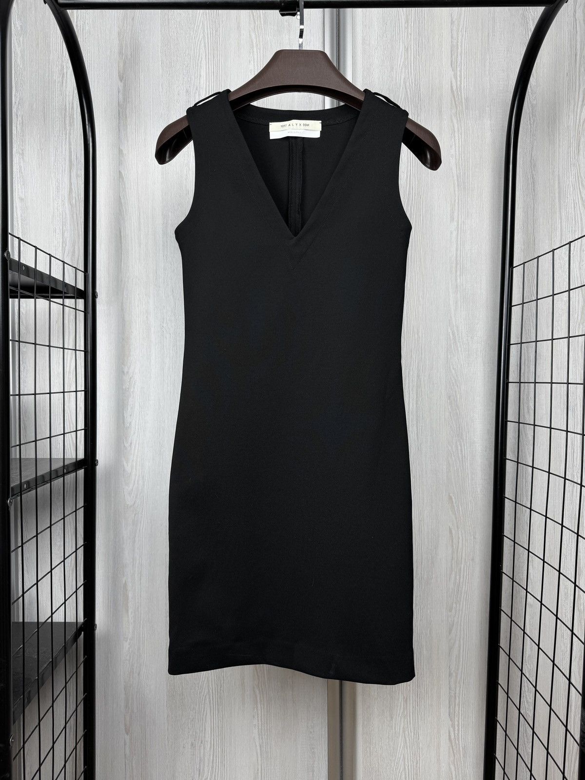 1017 ALYX 9SM 1017 Alyx 9SM black v neck straight mini dress made in Italy Size S / US 4 / IT 40 - 1 Thumbnail