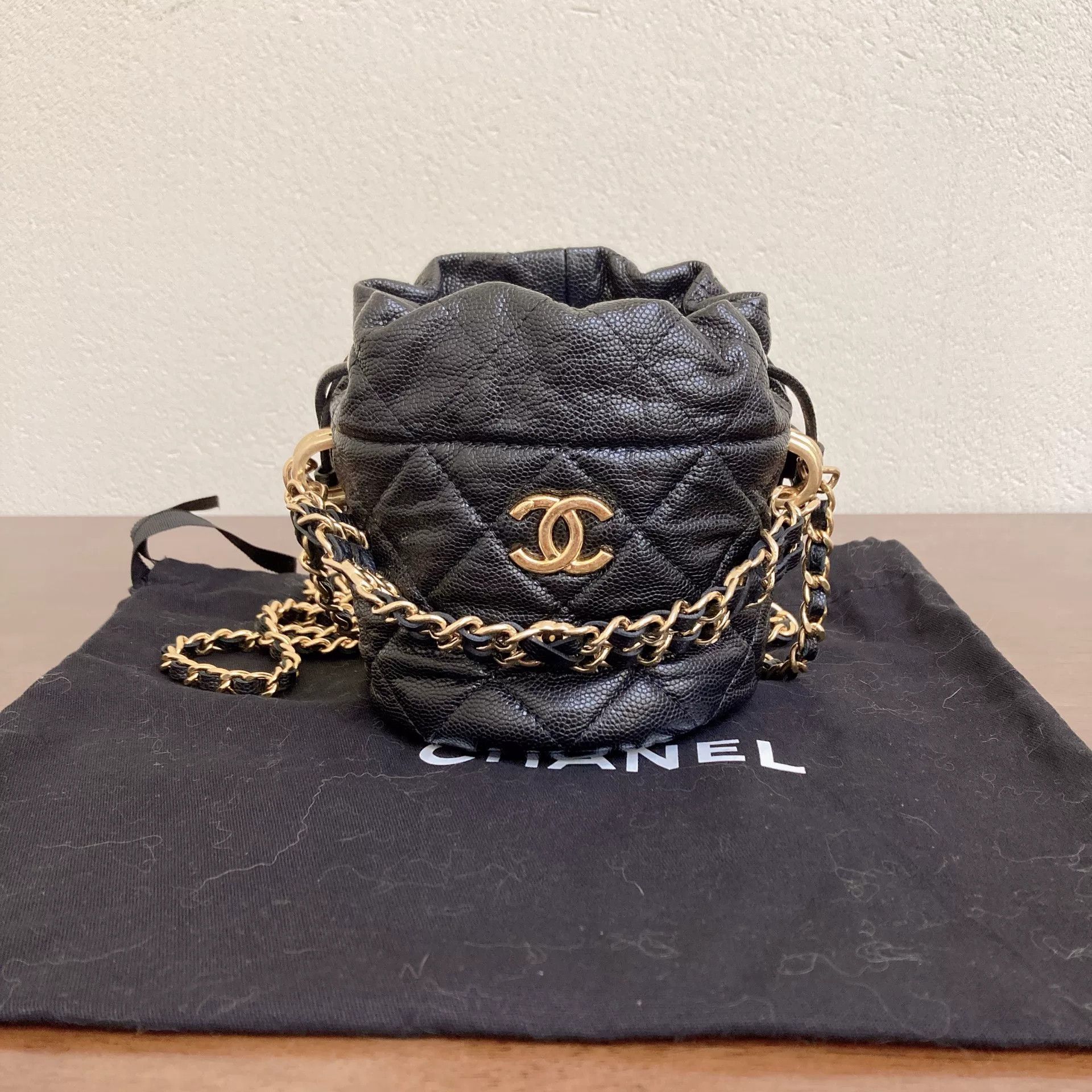 Chanel Pre-loved Bag Very good condition Size ONE SIZE - 1 Thumbnail