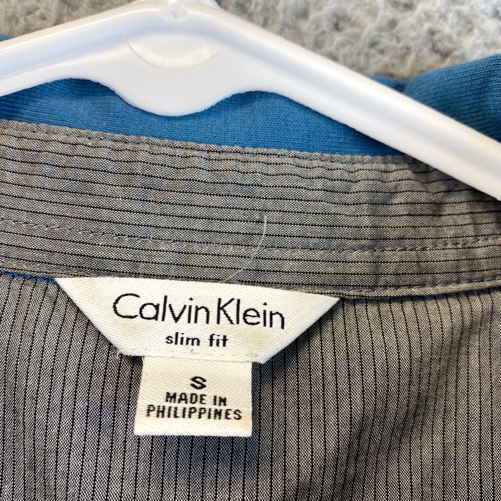 Calvin Klein Calvin Klein Polo Shirt Slim Fit Men’s Indigo 2 Front Pockets Buttoned Sleeves Shoulder Loop Accents 90-68 / 68-90? Size US S / EU 44-46 / 1 - 4 Thumbnail