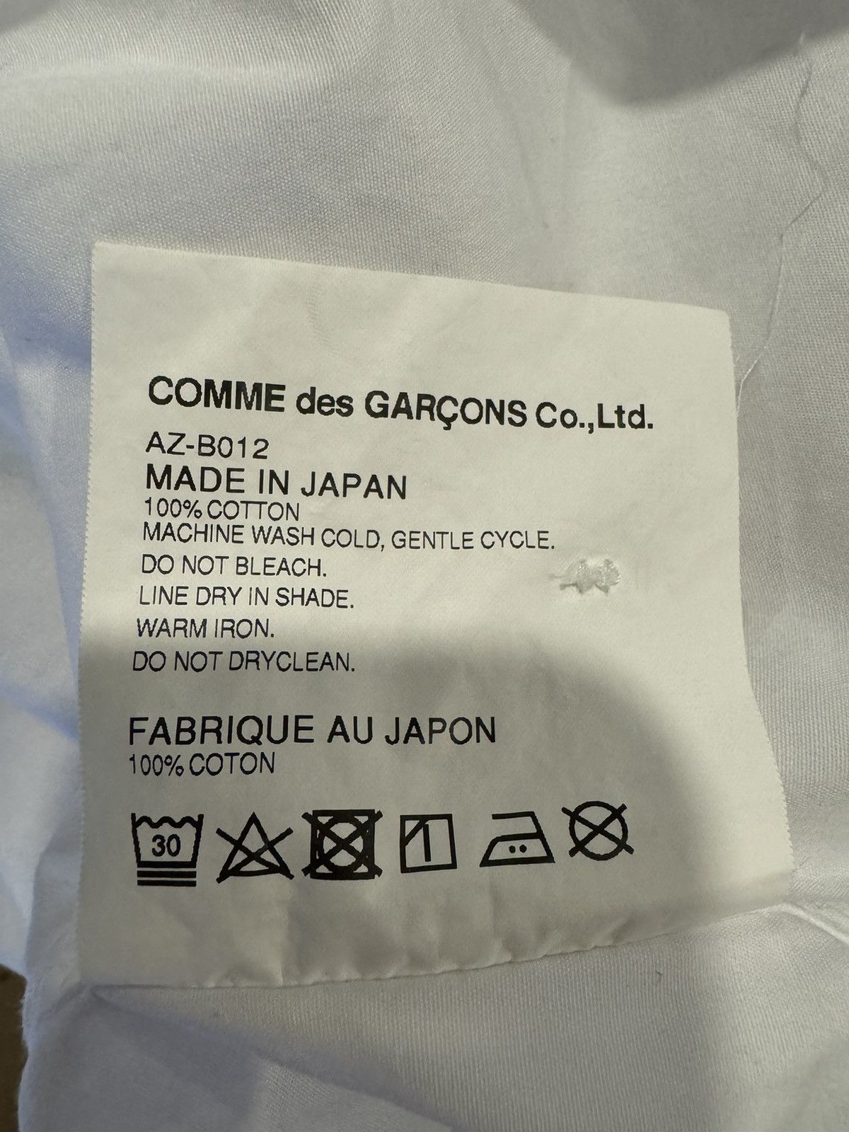 Comme des Garcons × Comme des Garcons PLAY Excellent condition Comme Des Garçons Play Button down Size US L / EU 52-54 / 3 - 6 Thumbnail