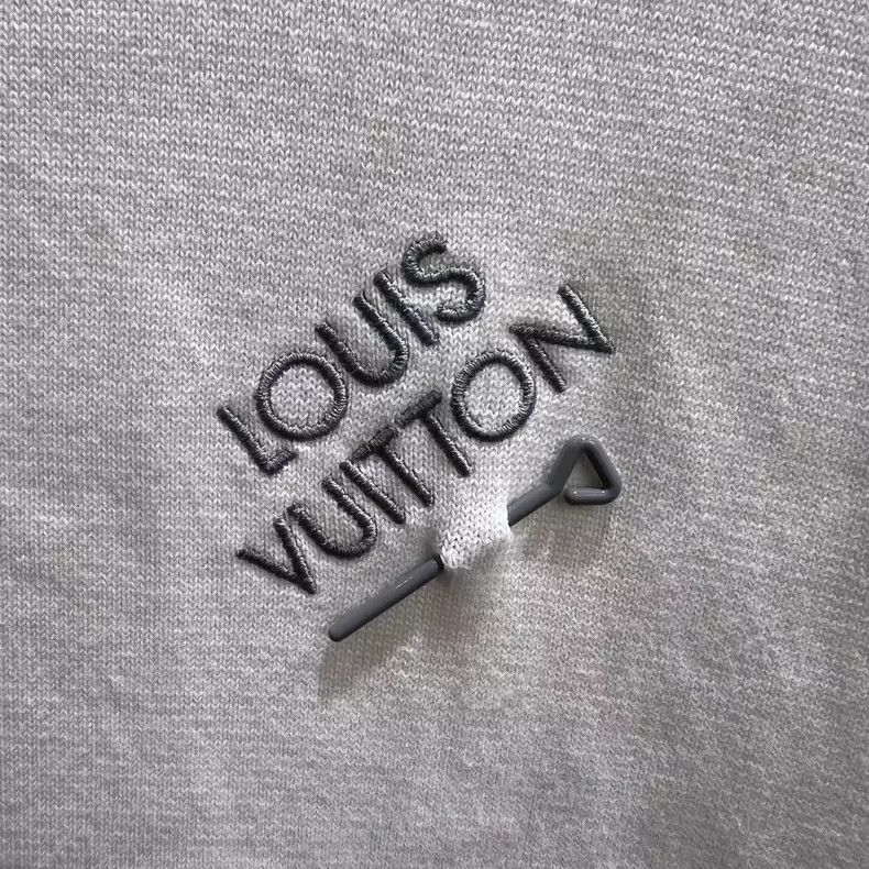 Louis Vuitton Louis Vuitton Pin Embroidered Logo Short Sleeve Size US XXL / EU 58 / 5 - 3 Thumbnail