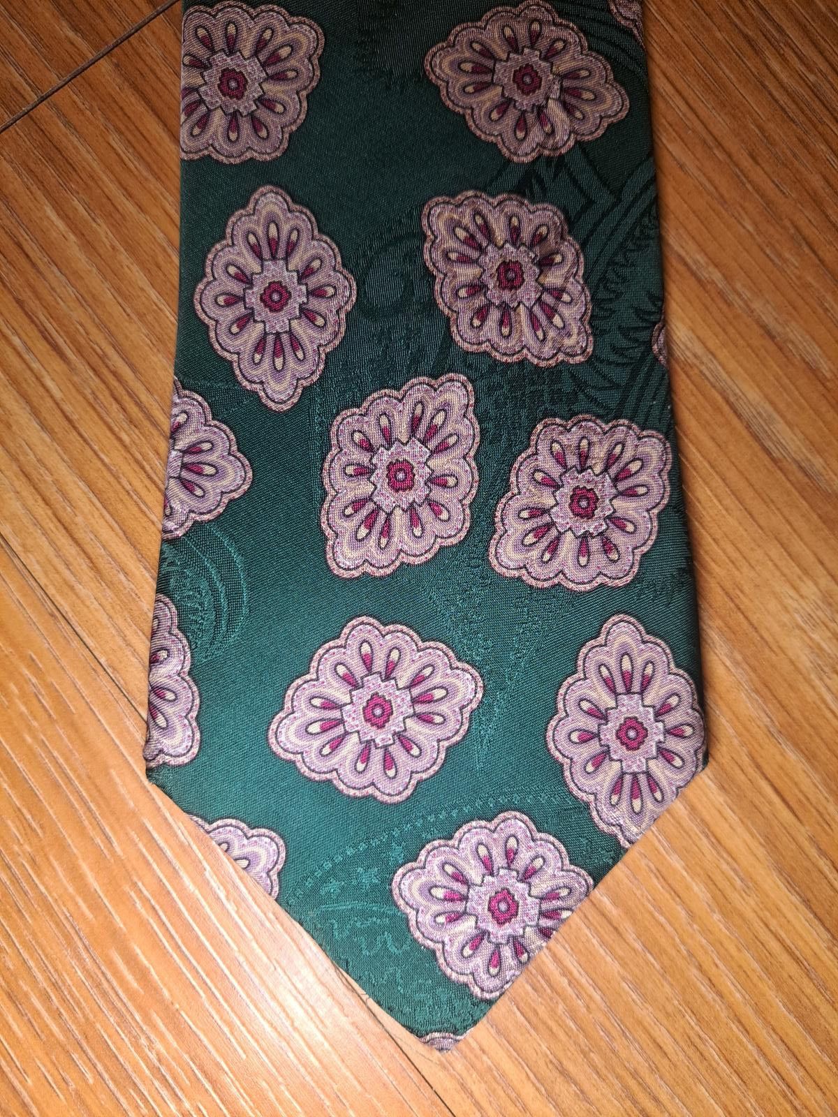 Lands' End Lands End Tie 100% Silk Handmade in USA Green Floral Size ONE SIZE - 1 Thumbnail