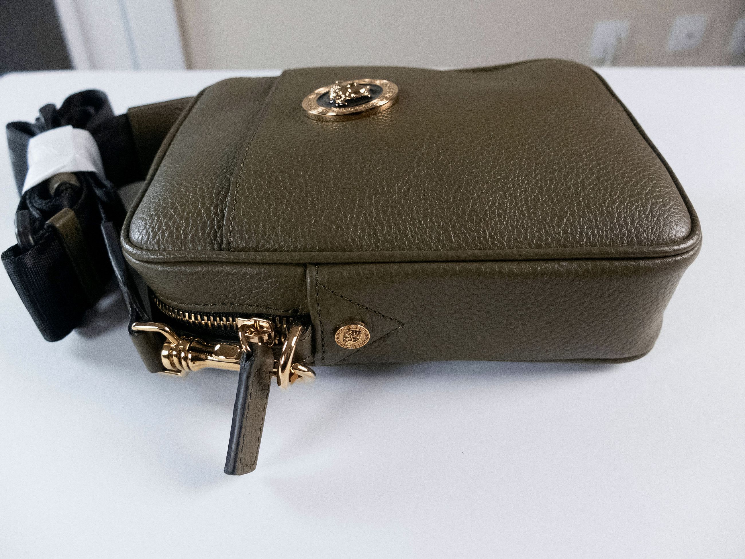 Versace VERSACE La Medusa olive green leather crossbody bag NWT Size ONE SIZE - 6 Thumbnail