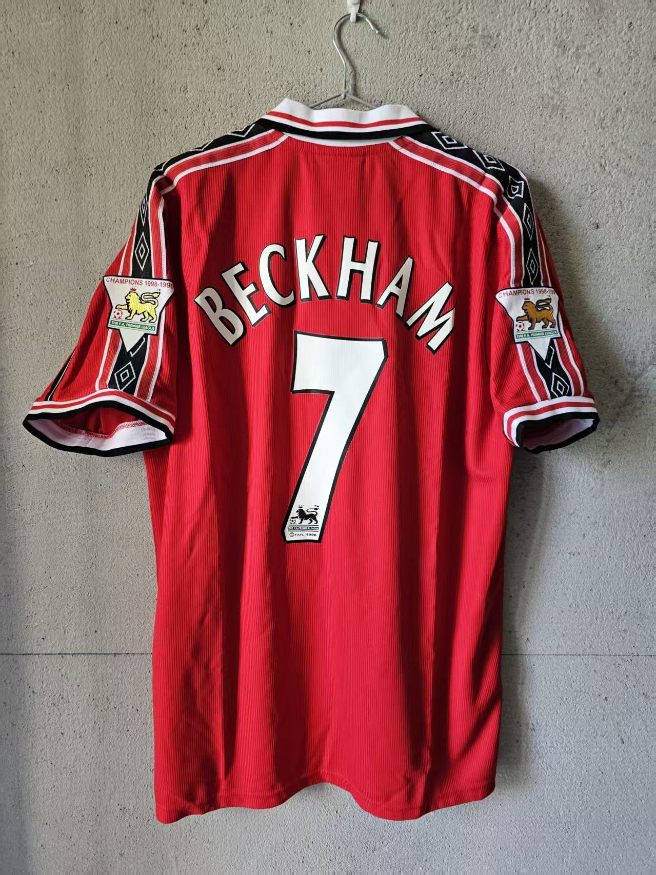 Other 1998 MUFC #7 David Beckham Jersey Home Size US XL / EU 56 / 4 - 1 Thumbnail