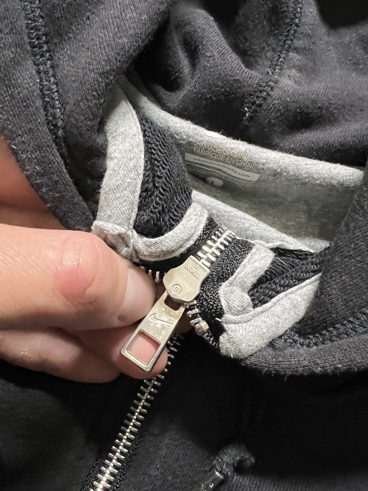 Nike × Vintage Vintage Y2k Nike 🖤 Faded Mini Swoosh Zip Hoodie 00’s Size L / US 10 / IT 46 - 7 Thumbnail