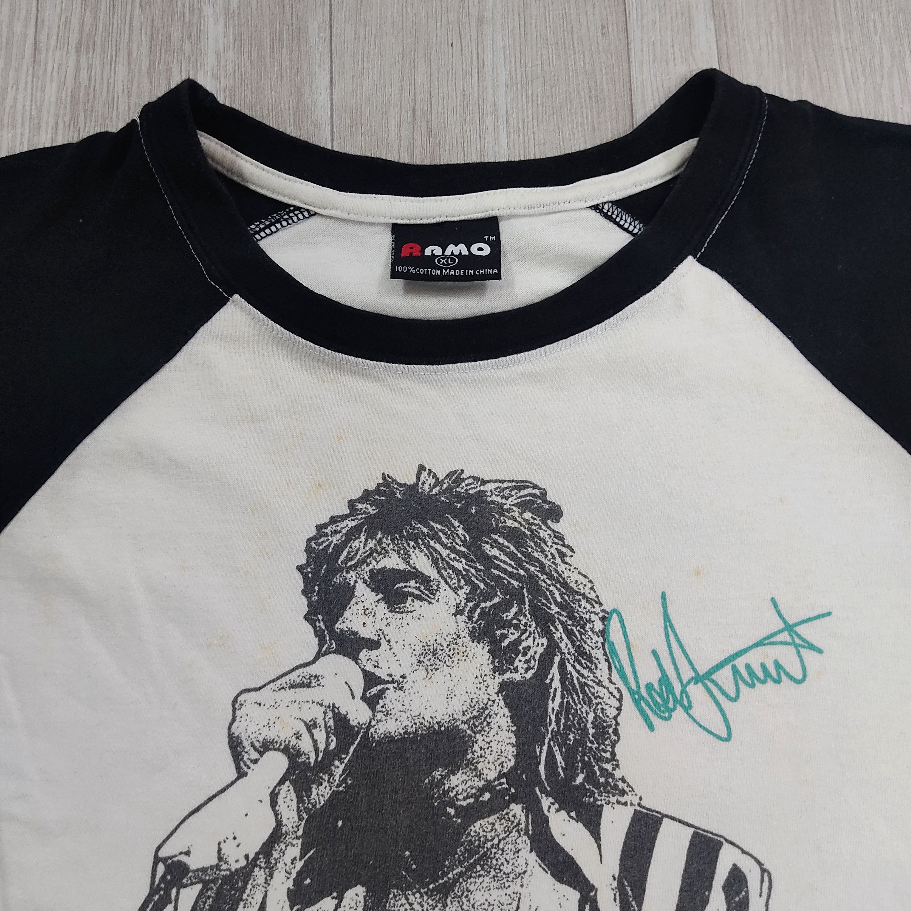 Band Tees Vintage ROD STEWART Live Concert 3-Quarter Sleeves T-shirt Size US XL / EU 56 / 4 - 8 Thumbnail