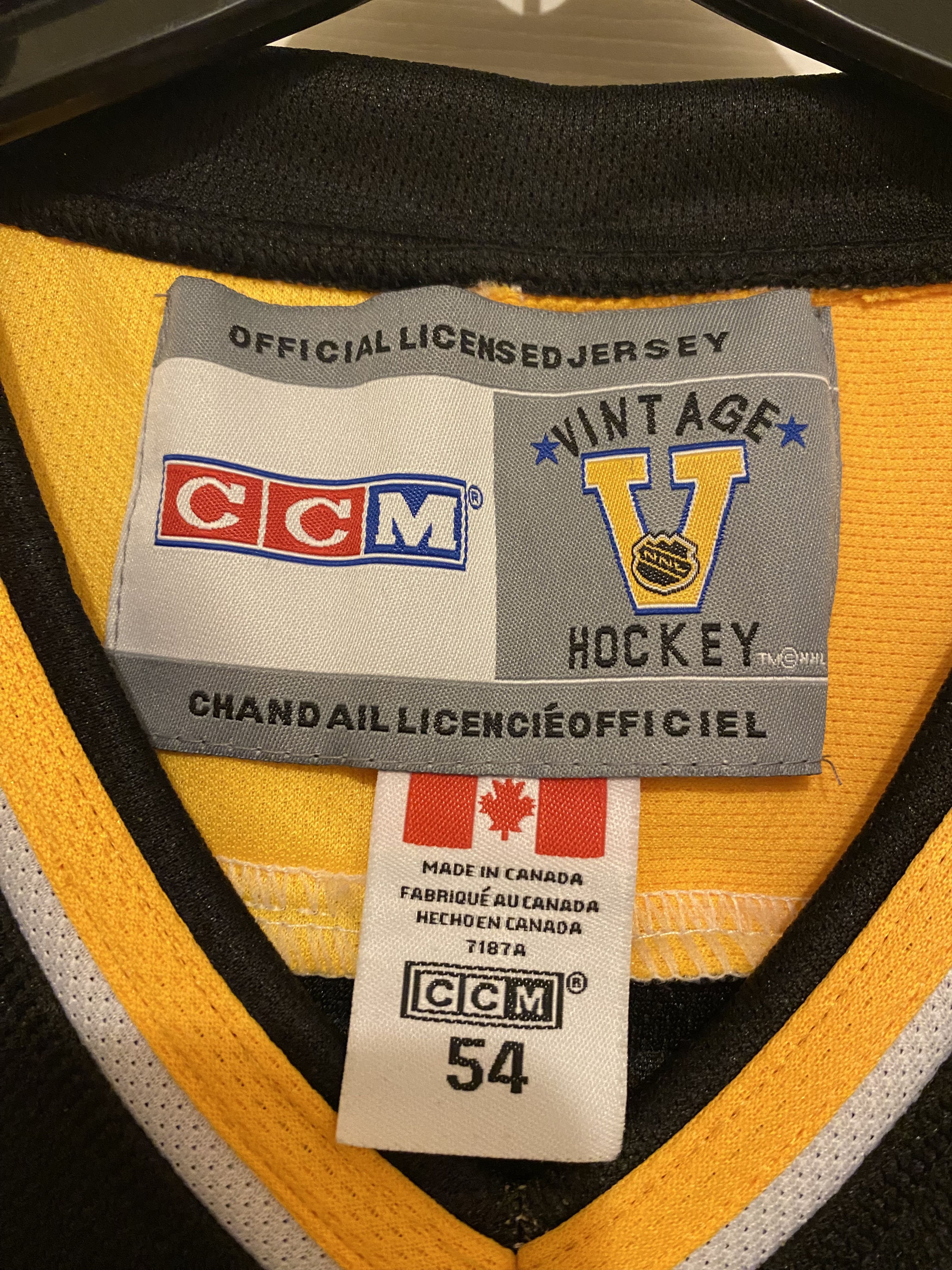 Ccm Boston Bruins Zdeno Chára jersey 33 ccm Size US L / EU 52-54 / 3 - 5 Thumbnail