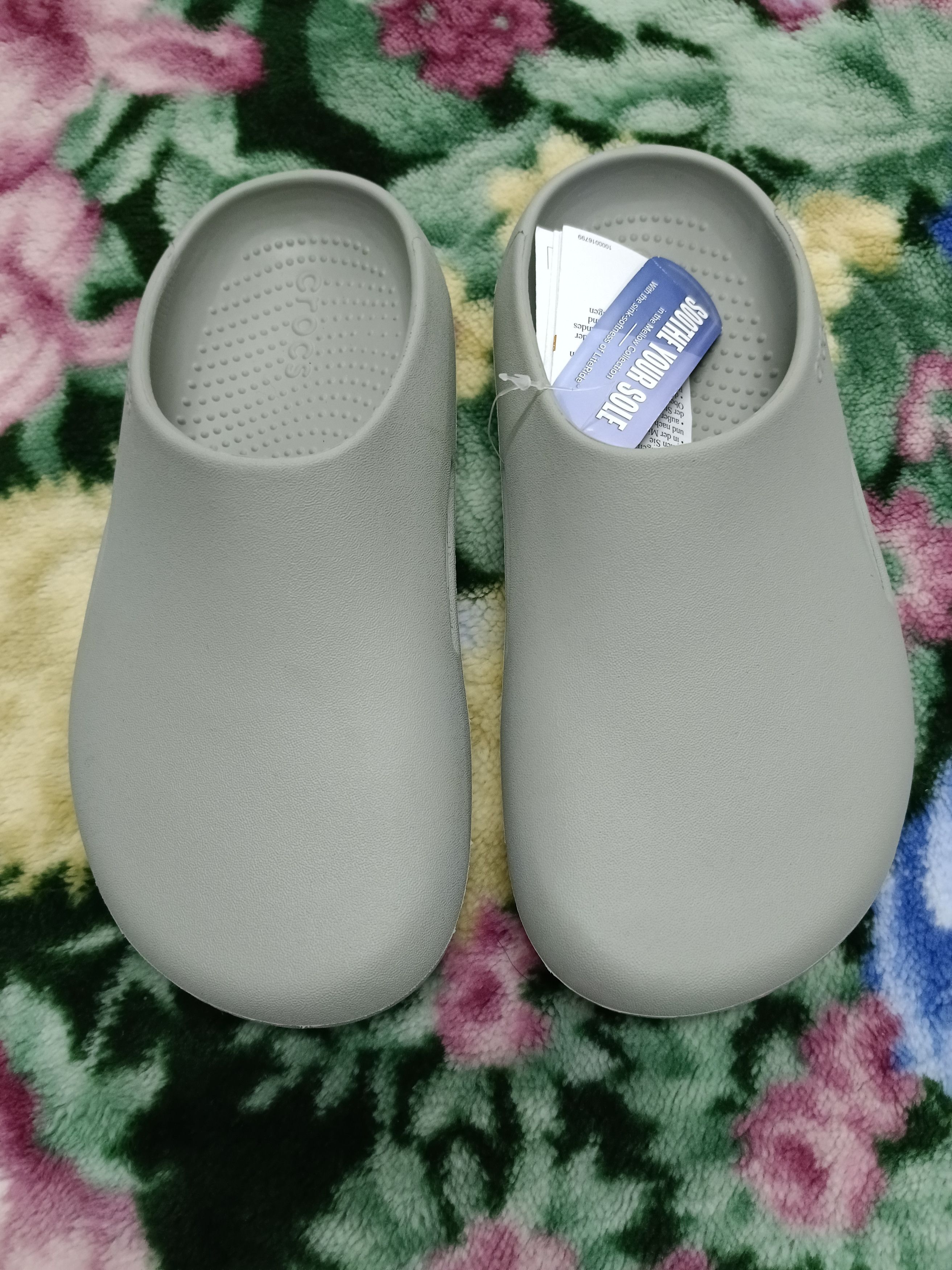 Crocs Mellow Recovery Stucco Unisex Clog - Crocs(M6-W8) Size US 6 / EU 39 - 2 Thumbnail