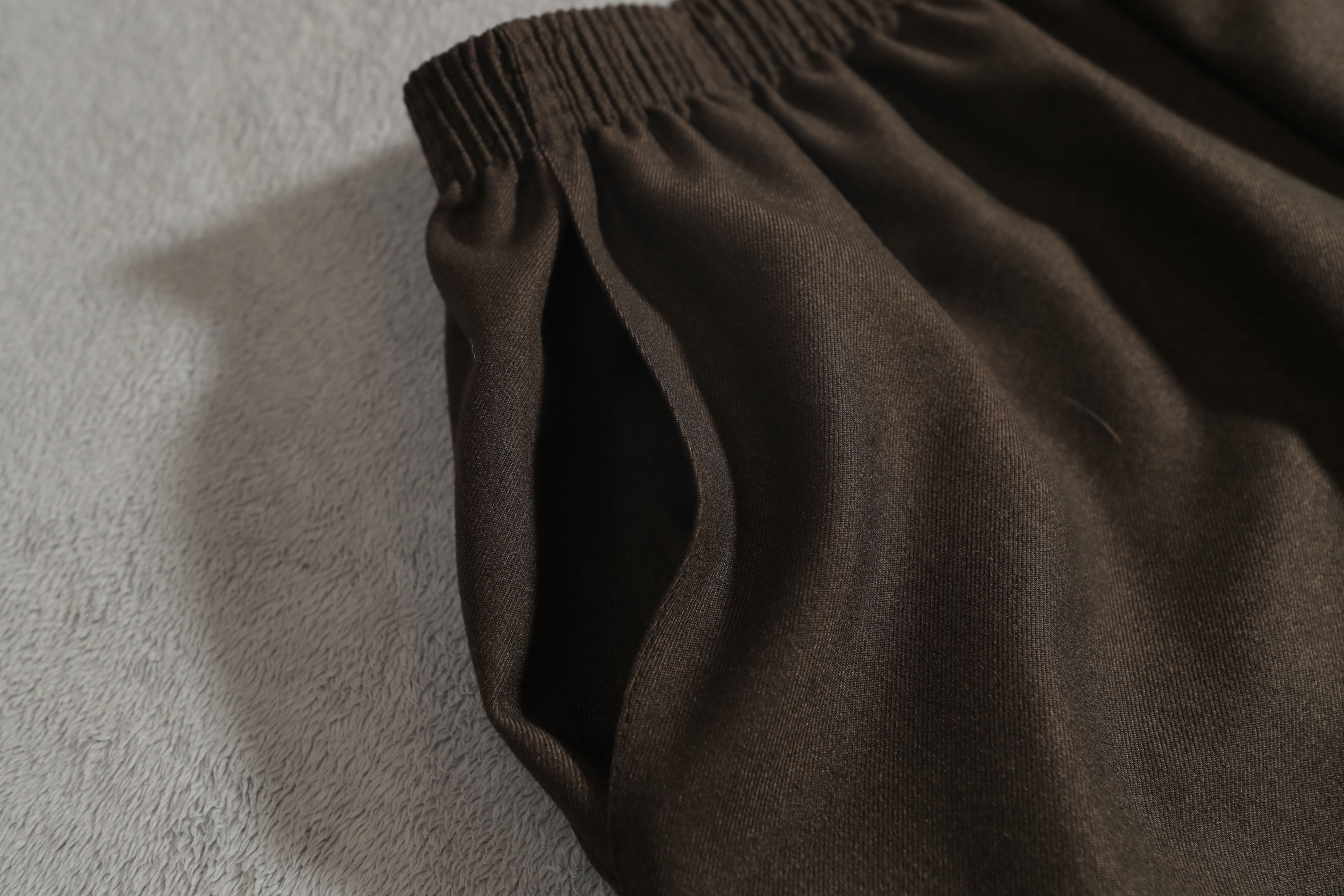 Vintage Briggs NY Brown Elastic Waistband Pleated Trousers (16) Size 38" / US 16 / IT 52 - 5 Thumbnail