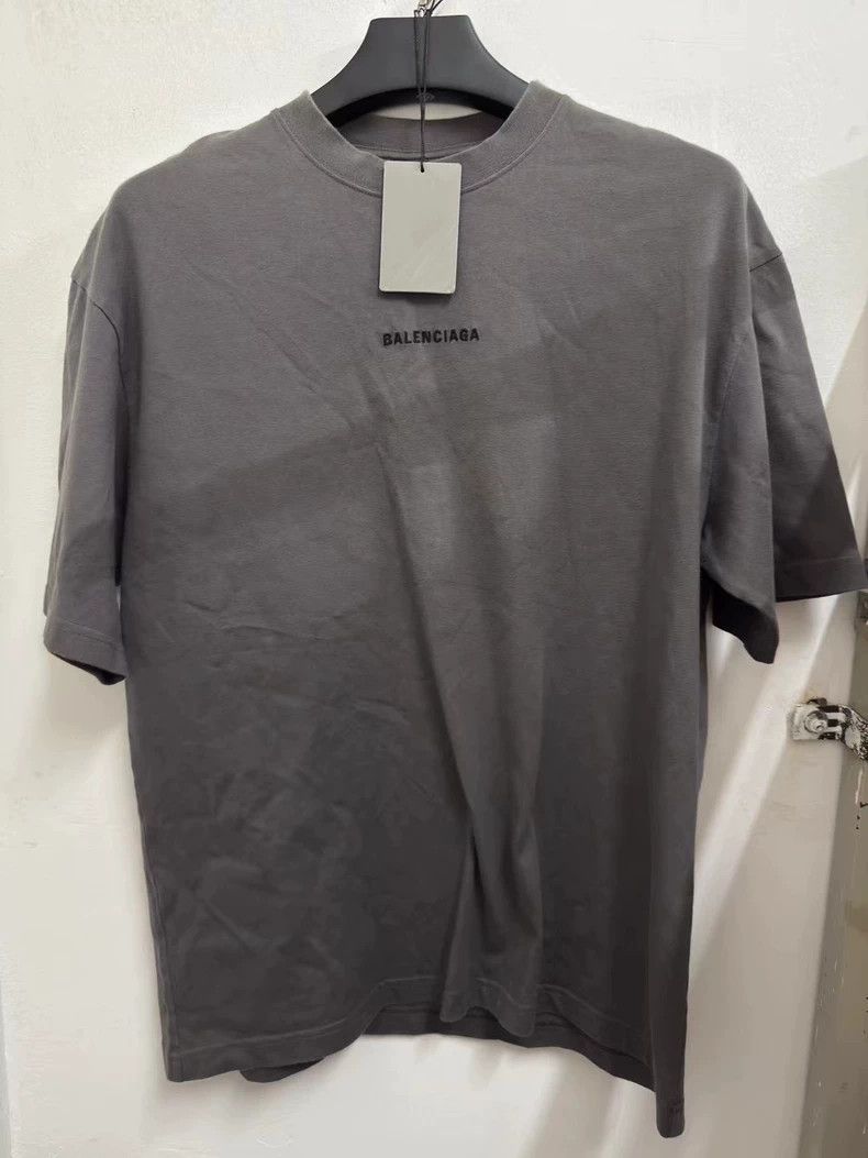 Balenciaga Balenciaga Embroidered front and back short sleeves Size US S / EU 44-46 / 1 - 1 Thumbnail