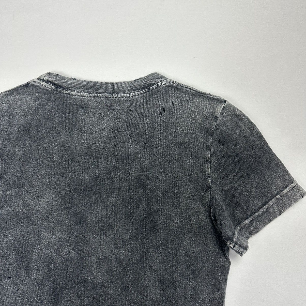 Maison MIHARA YASUHIRO Maison Mihara Yasuhiro Distressed Faded Fitted Baby Tee Size S / US 4 / IT 40 - 9 Thumbnail