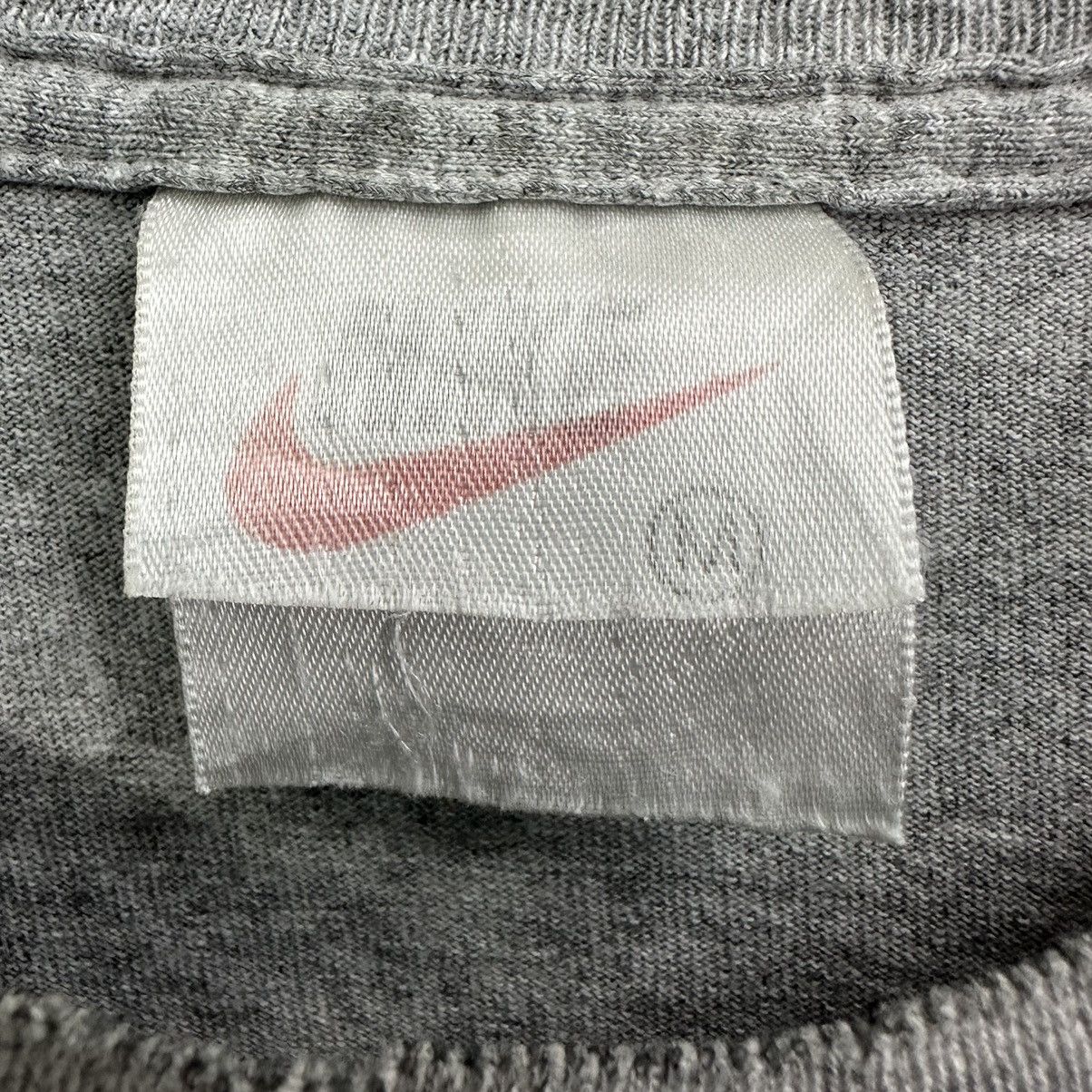 Nike Vintage Nike Basketball Tshirt A760 Size US M / EU 48-50 / 2 - 9 Thumbnail