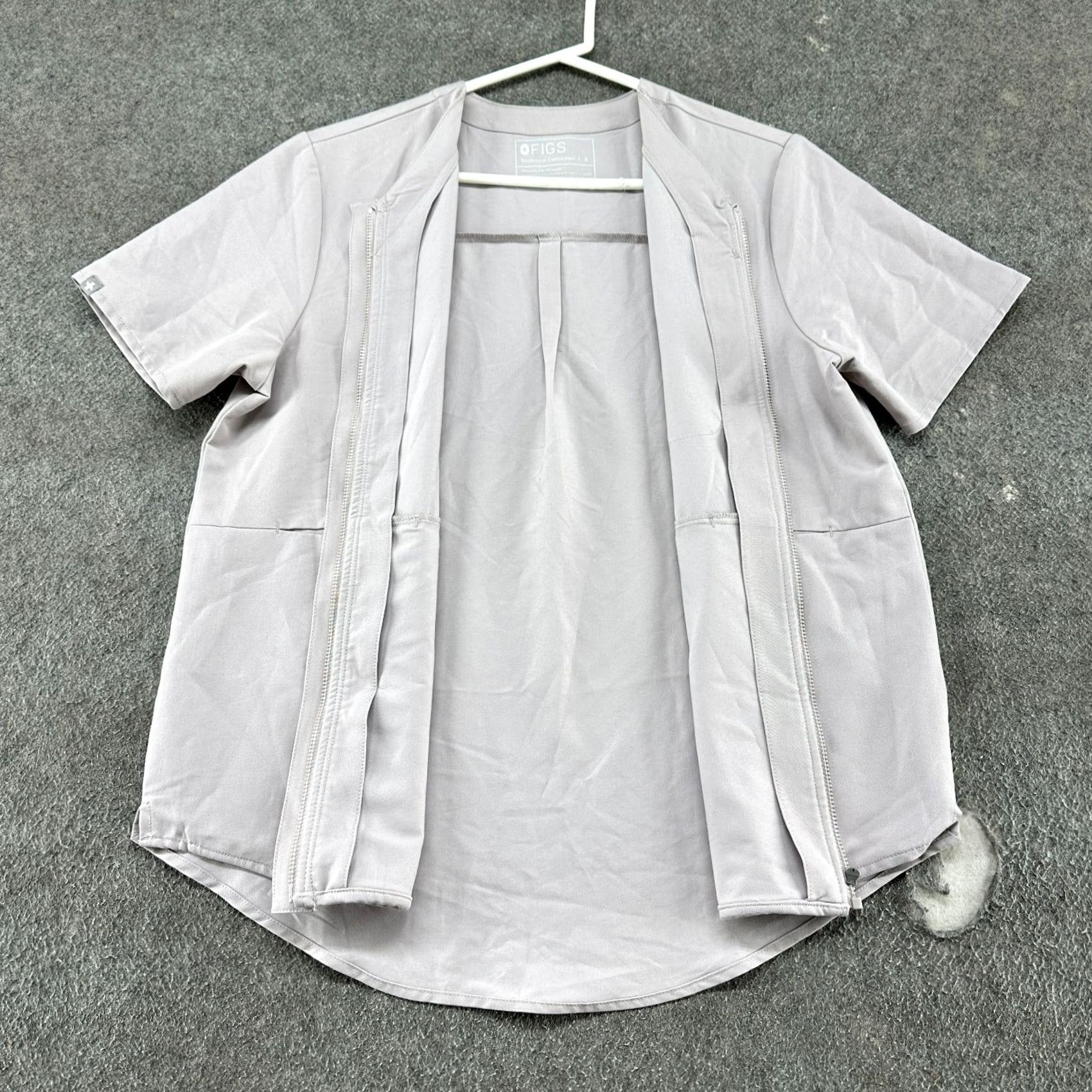 Vintage FIGS Scrub Top Womens S Gray Full Zip V Neck Short Sleeve Technical Masaya Size S / US 4 / IT 40 - 2 Thumbnail