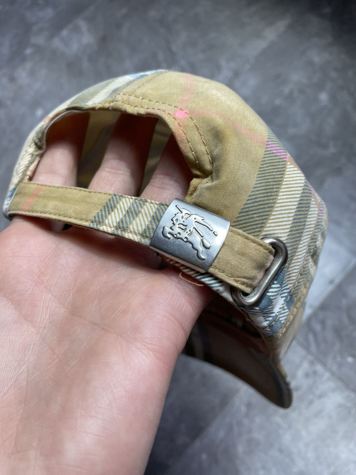 Burberry Burberry London Vintage Rare Nova Check Cap Streetwear Y2k Size ONE SIZE - 7 Thumbnail