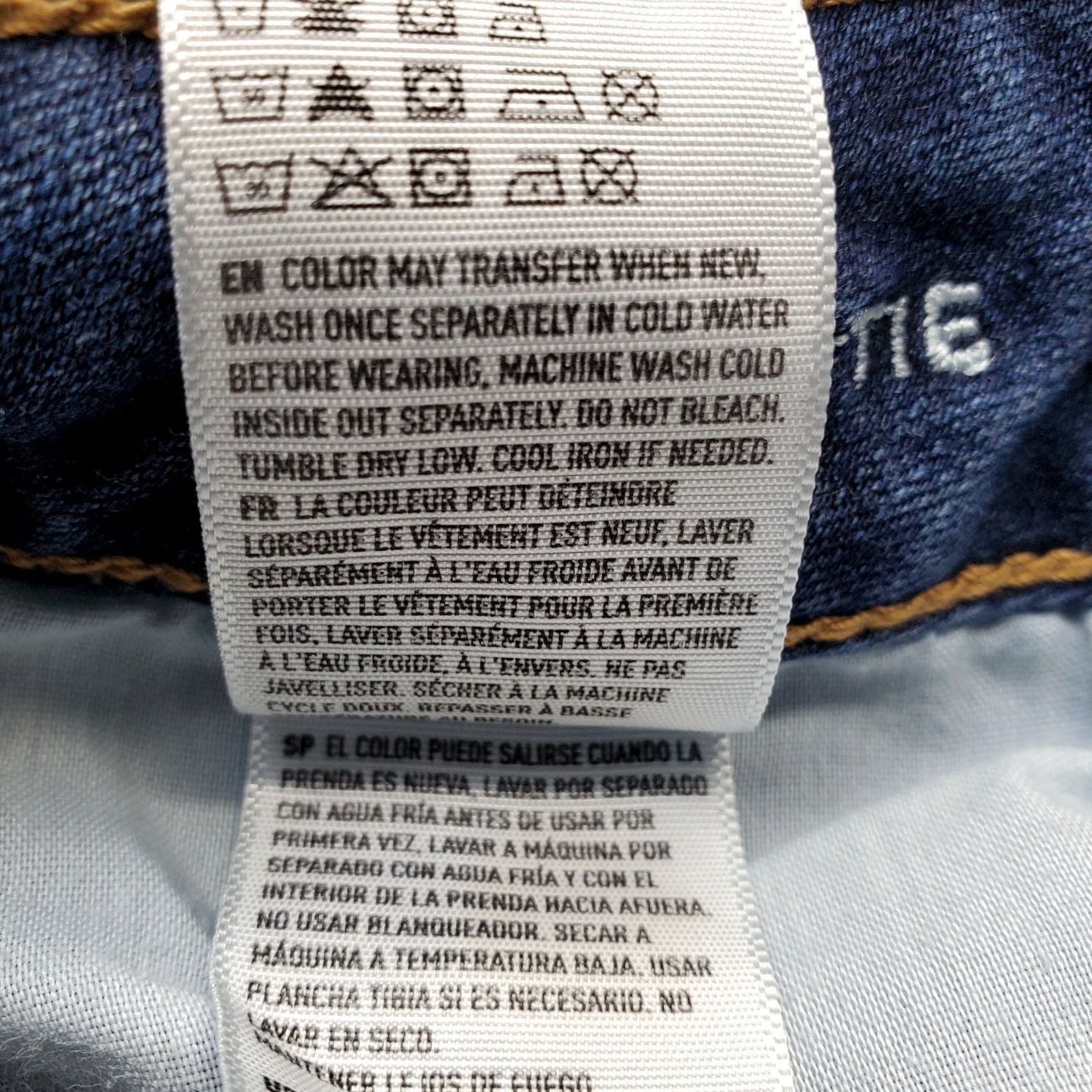 American Eagle Outfitters American Eagle Outfitters Shortie Shorts Womens 2 Blue Stretch Cuffed Whiskered Denim 5-Pocket Regular Fit, Casual, Summer Womens Size 2 Blue Size 26" / US 2 / IT 38 - 7 Thumbnail