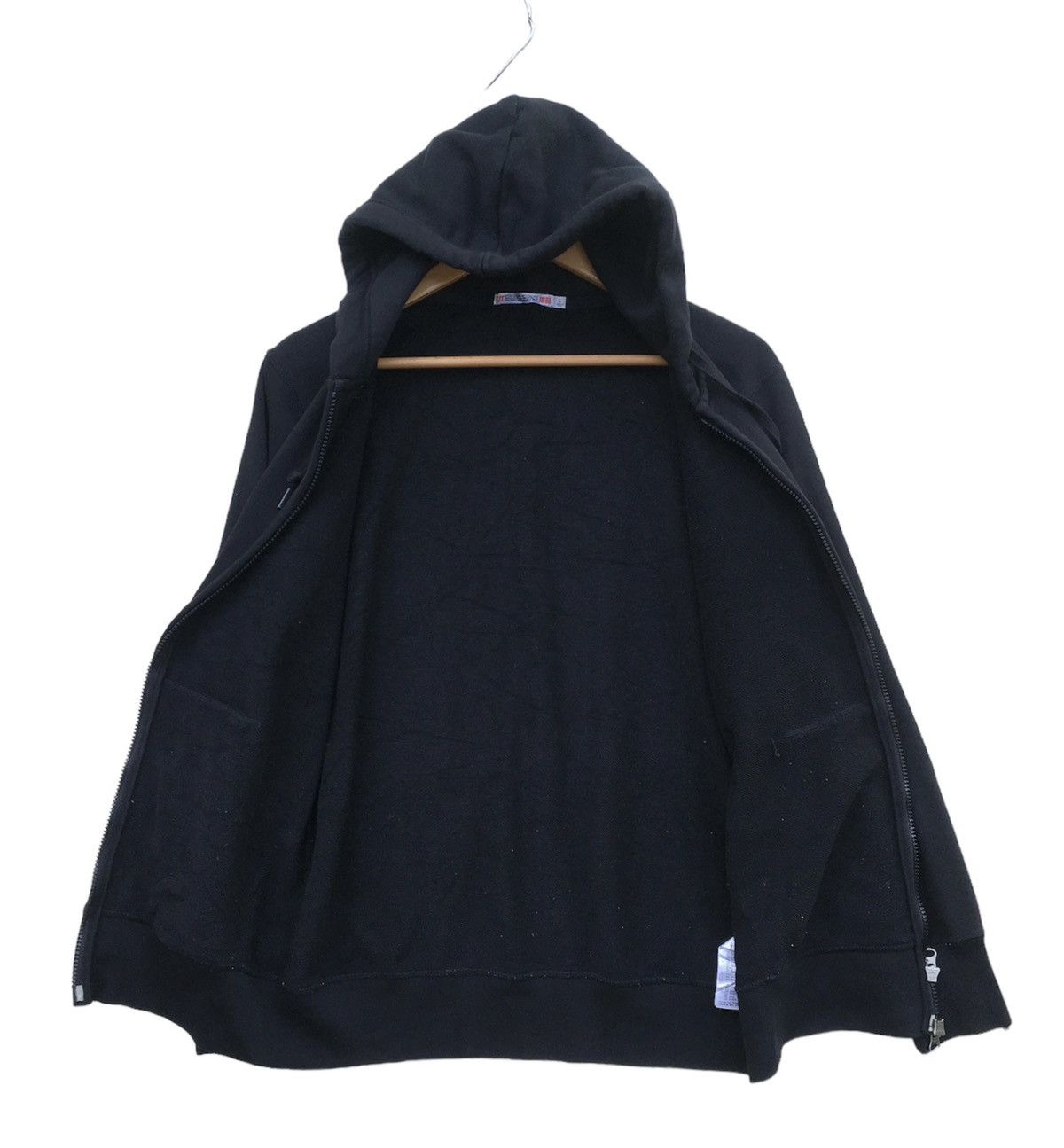 Anime Uniqlo X One Piece Zip Up Hoodie Size US L / EU 52-54 / 3 - 3 Thumbnail