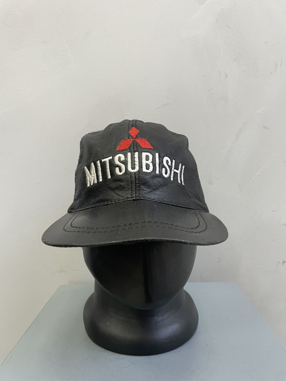Tribal Streetwear Vintage retro MITsubishi trucker hat cap leather Size ONE SIZE - 2 Thumbnail