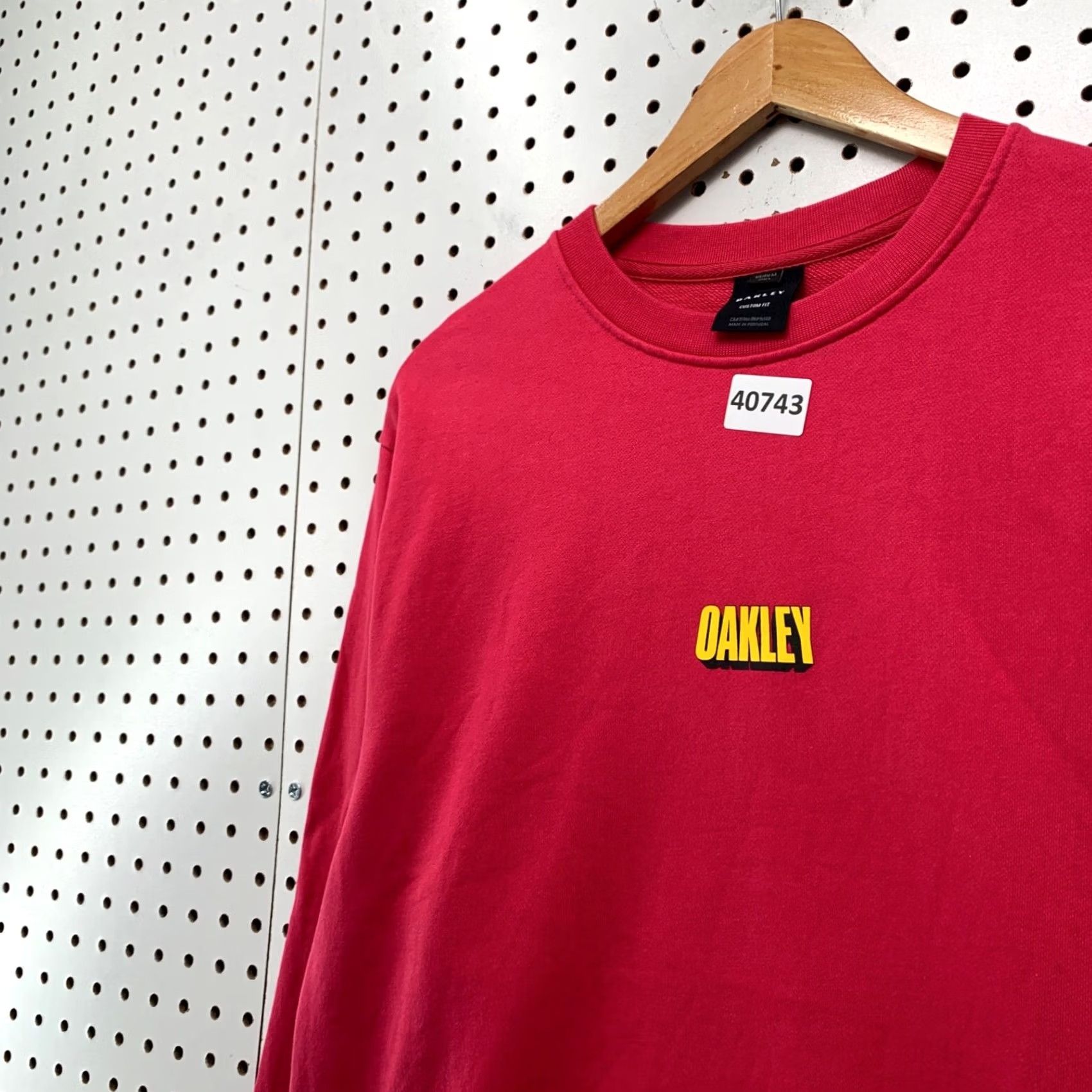 Oakley VINTAGE Oakley Sweatshirt Crewneck Mens Medium Pink Yellow Graphic Custom 20.5x28 Crew Neck Pullover Fleece Size US M / EU 48-50 / 2 - 5 Thumbnail