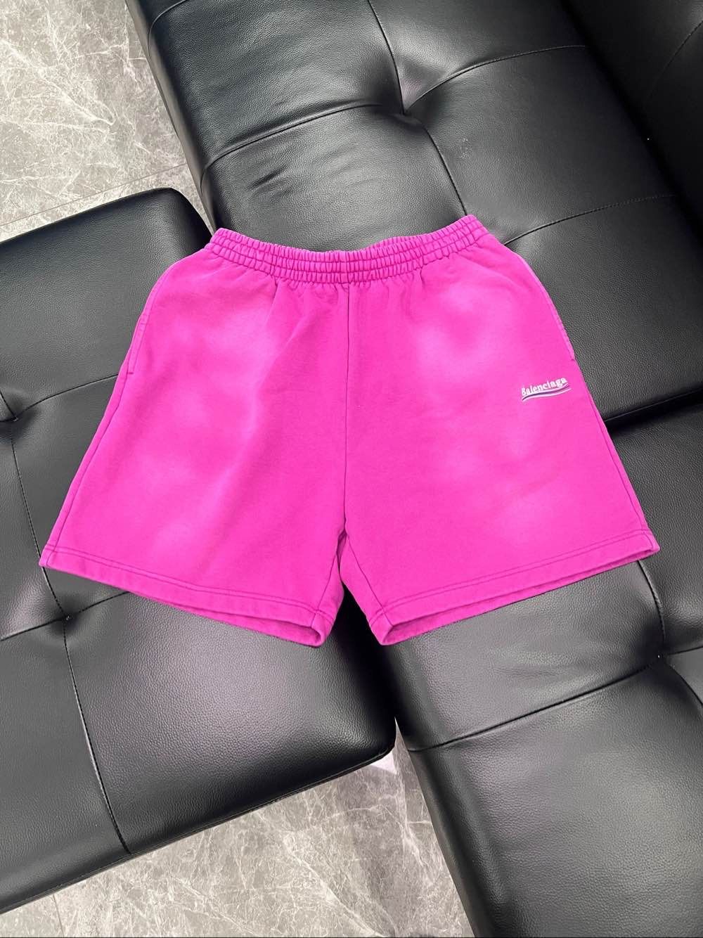 Balenciaga Balenciaga Logo Sweat Shorts Size S Size US 30 / EU 46 - 1 Thumbnail