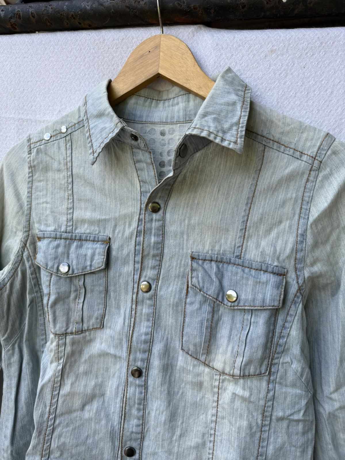 Hysteric Glamour Britania flags studded denim shirt Size US S / EU 44-46 / 1 - 5 Thumbnail