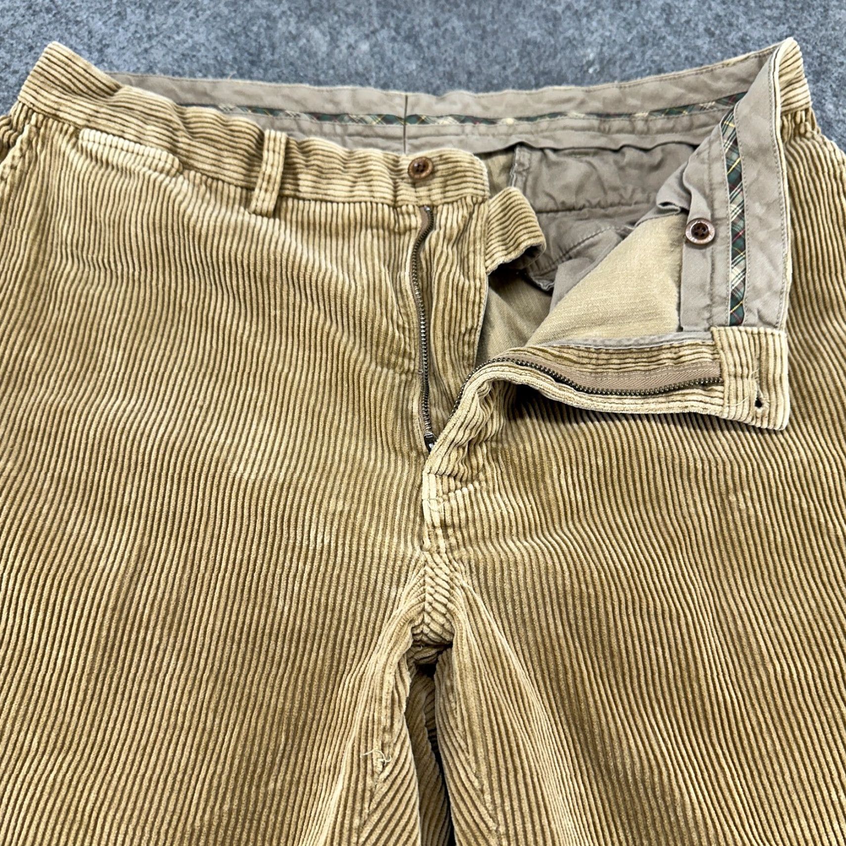 Polo Ralph Lauren VINTAGE Polo Ralph Lauren Pants Men 38x32 Brown Corduroy Classic Fit Straight Wide Wale Chino Casual Mens Supervised by Polo Ralph Lauren? Size US M / EU 48-50 / 2 - 2 Thumbnail