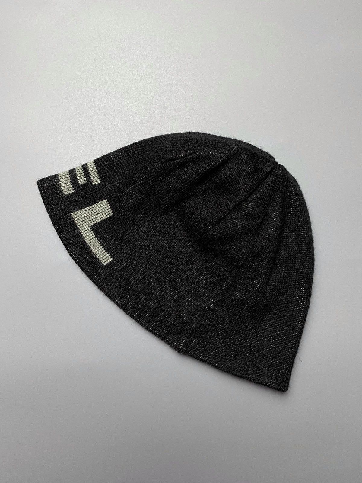 Diesel Vintage Diesel Big Logo 2 Sided Beanie Hat Size ONE SIZE - 4 Thumbnail