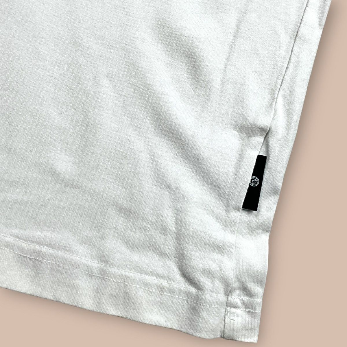 GU × Undercover GU X UNDERCOVER "Kosmic Noise" Tee Size US L / EU 52-54 / 3 - 4 Thumbnail