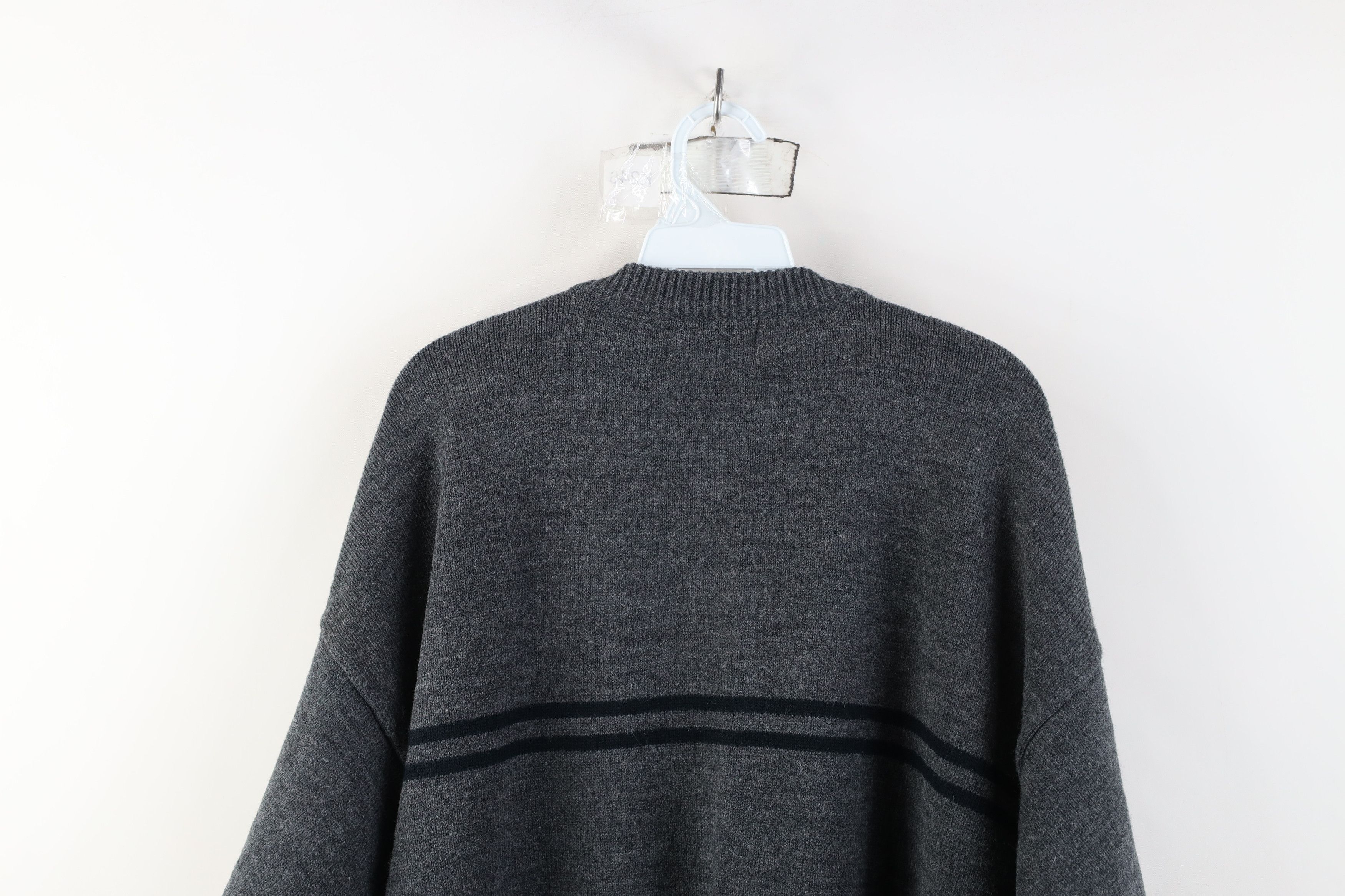 Vintage Vintage 90s Streetwear Ribbed Knit V-Neck Sweater Gray Size US XL / EU 56 / 4 - 9 Thumbnail
