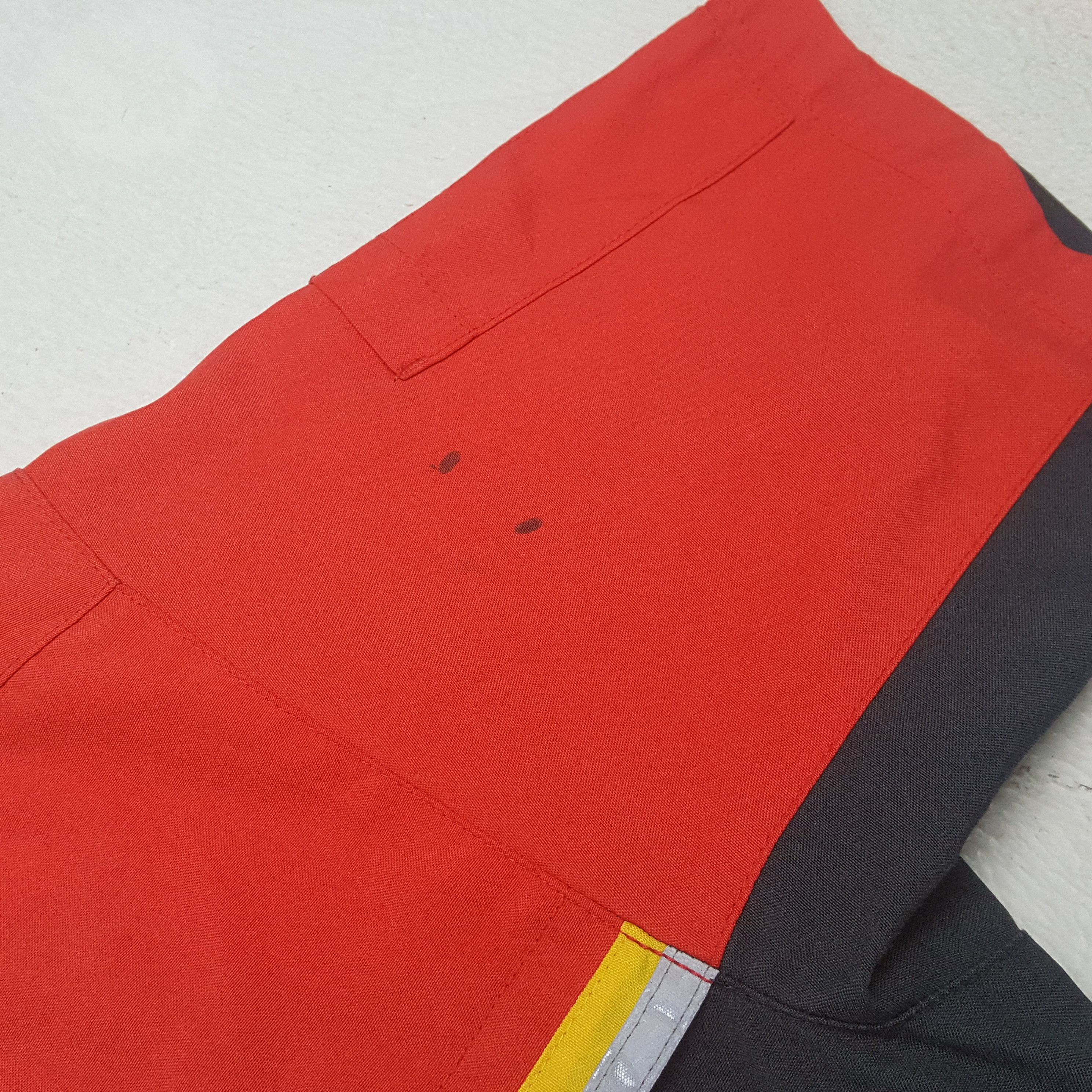 Ferrari Vintage Shell Helix x Ferrari Formula One Coverall C296N16 Size US M / EU 48-50 / 2 - 11 Thumbnail