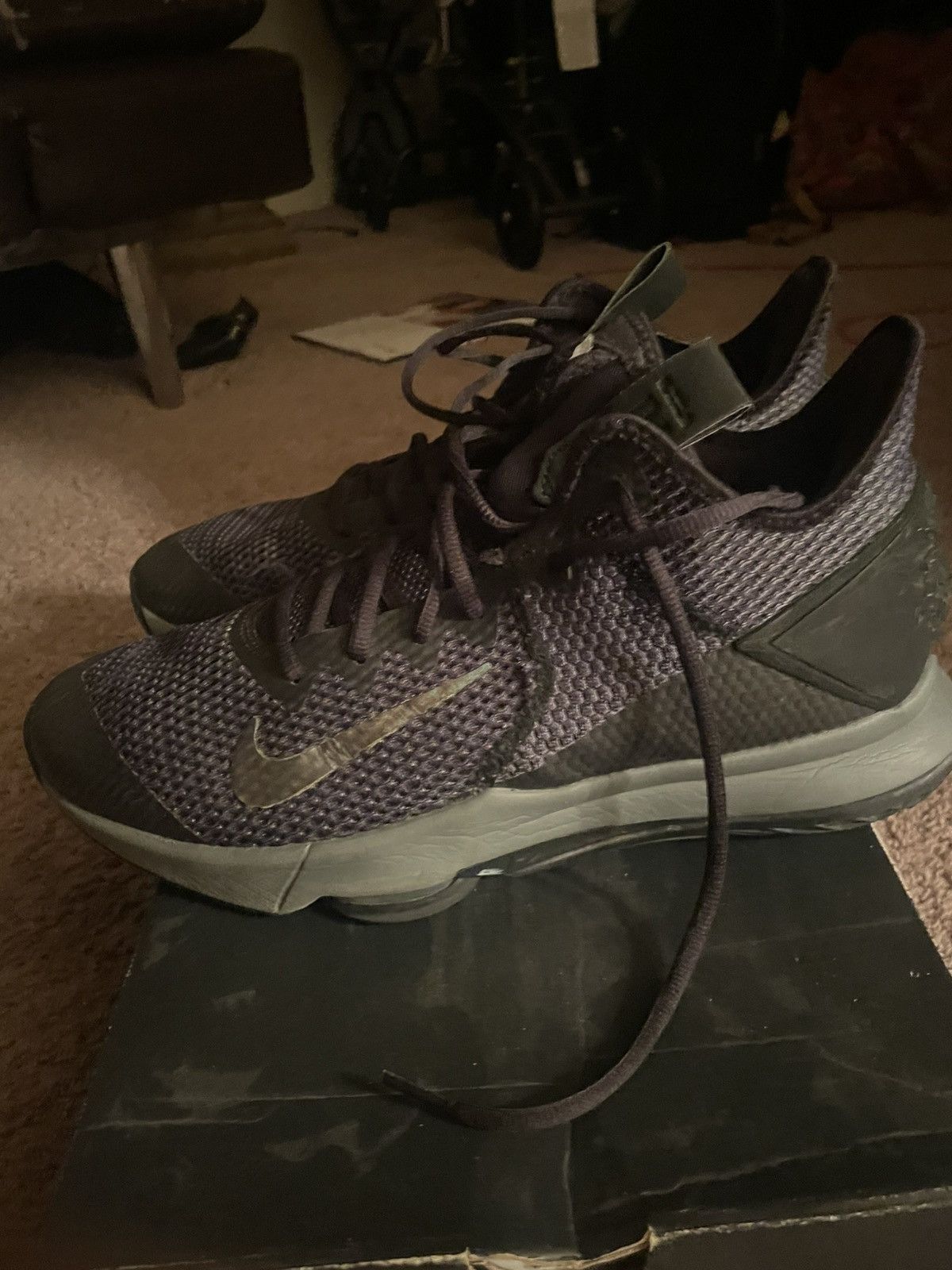 Nike LeBron witness IV Size US 11 / EU 44 - 6 Thumbnail