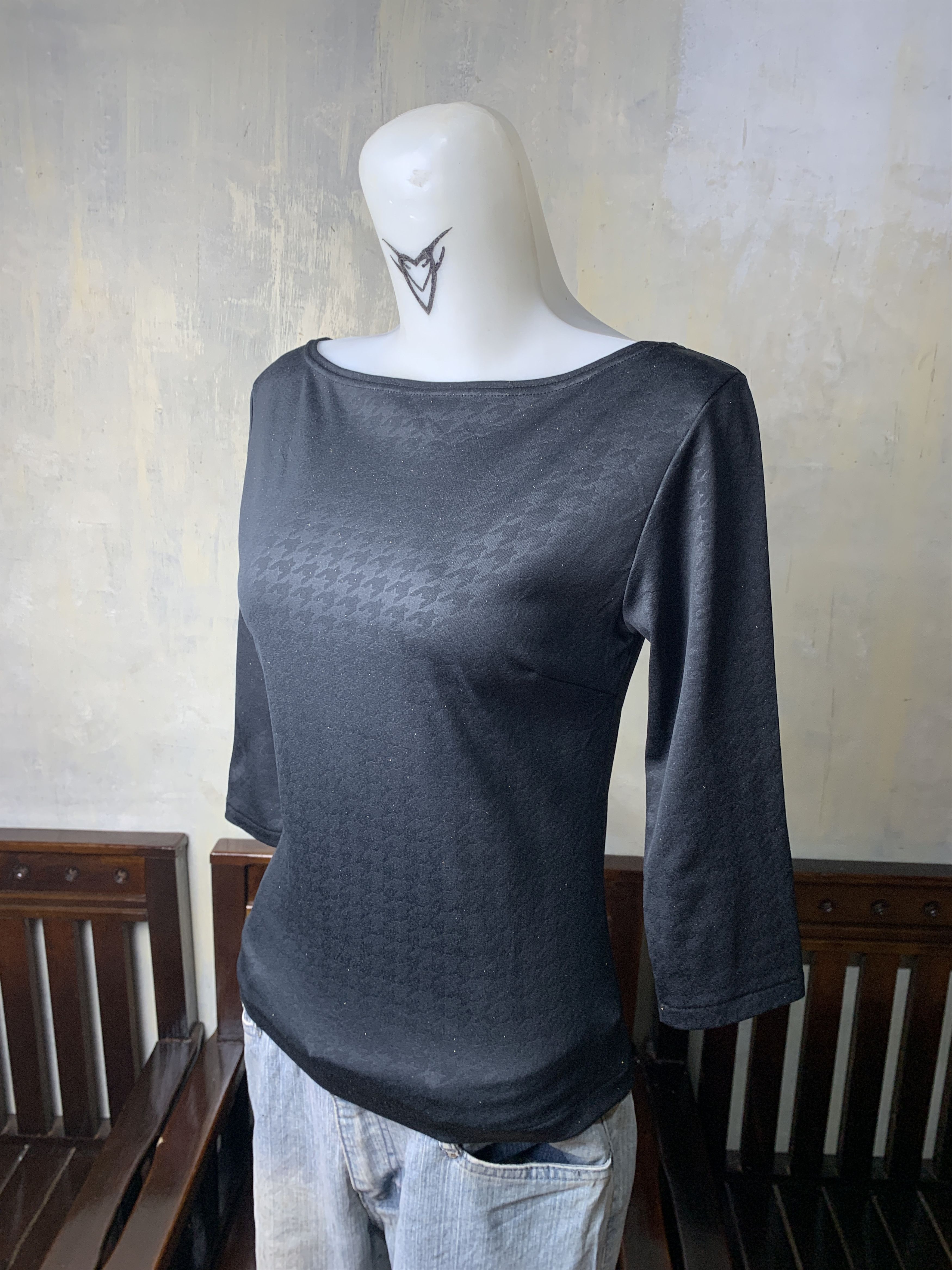 Japanese Brand 2000s Horoscope Black Houndstooth Tonal Glitter Top (S) Size S / US 4 / IT 40 - 2 Thumbnail