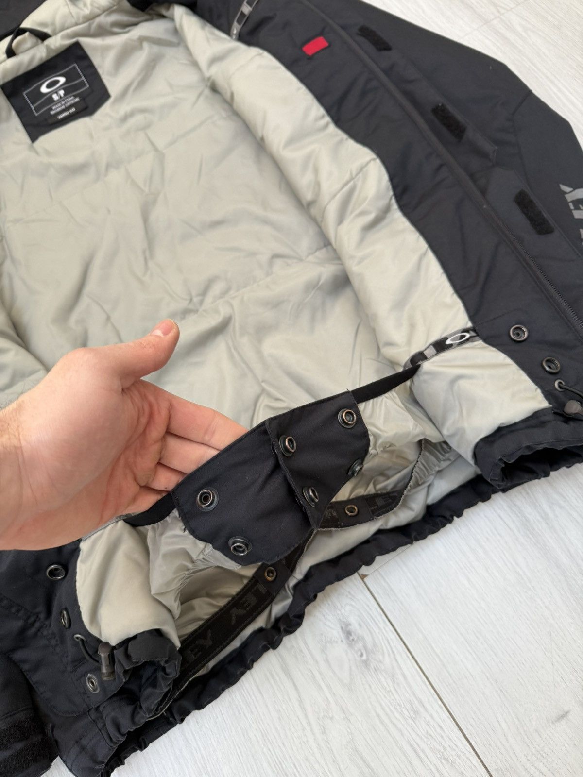 Oakley Oakley Winter Ski / Snowboard Jacket Size US L / EU 52-54 / 3 - 8 Thumbnail