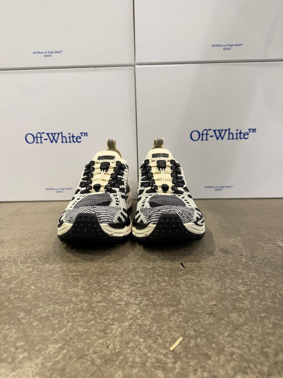 Off-White OFF-WHITE - Be Right Back Knit Light Sneakers Sand Black Size US 9 / EU 42 - 5 Thumbnail