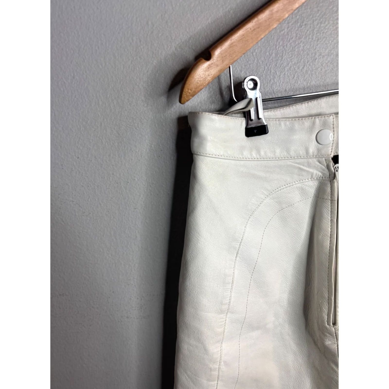 Vintage VINTAGE Jitrois White Leather Skirt Size 36 Women Short Pencil 90s Grunge France Leather Zipper Regular XS? Size 25" / US 0 / IT 36 - 2 Thumbnail