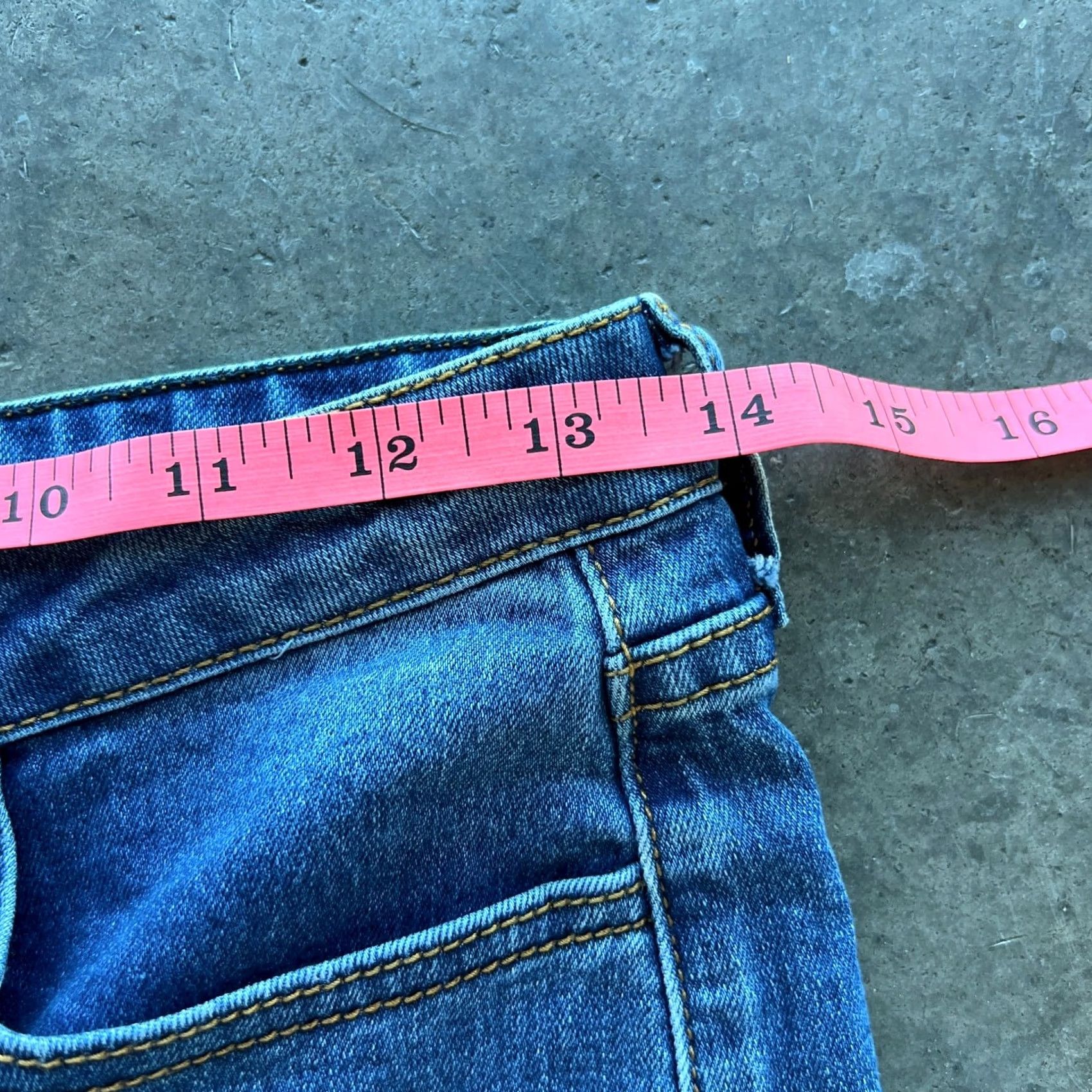 Fashion Nova VINTAGE Y2K Fashion Nova Khloe Bermuda Denim Short 7 Women Medium Wash Distressed Blue Bermuda Shorts Womens 7 Size 28" / US 6 / IT 42 - 3 Thumbnail