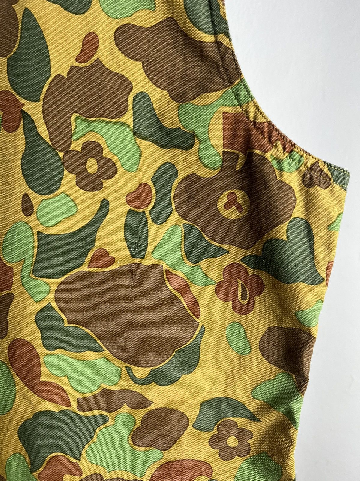 Hysteric Glamour × Japanese Brand × Vintage Vintage Hysteric Glamour Sleeveless Duck Camo Shirts Size US S / EU 44-46 / 1 - 5 Thumbnail