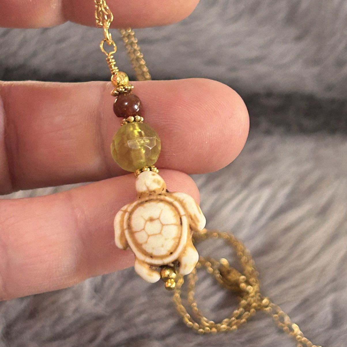 Handmade Handcrafted magnesite turtle beaded pendant necklace Size ONE SIZE - 7 Thumbnail