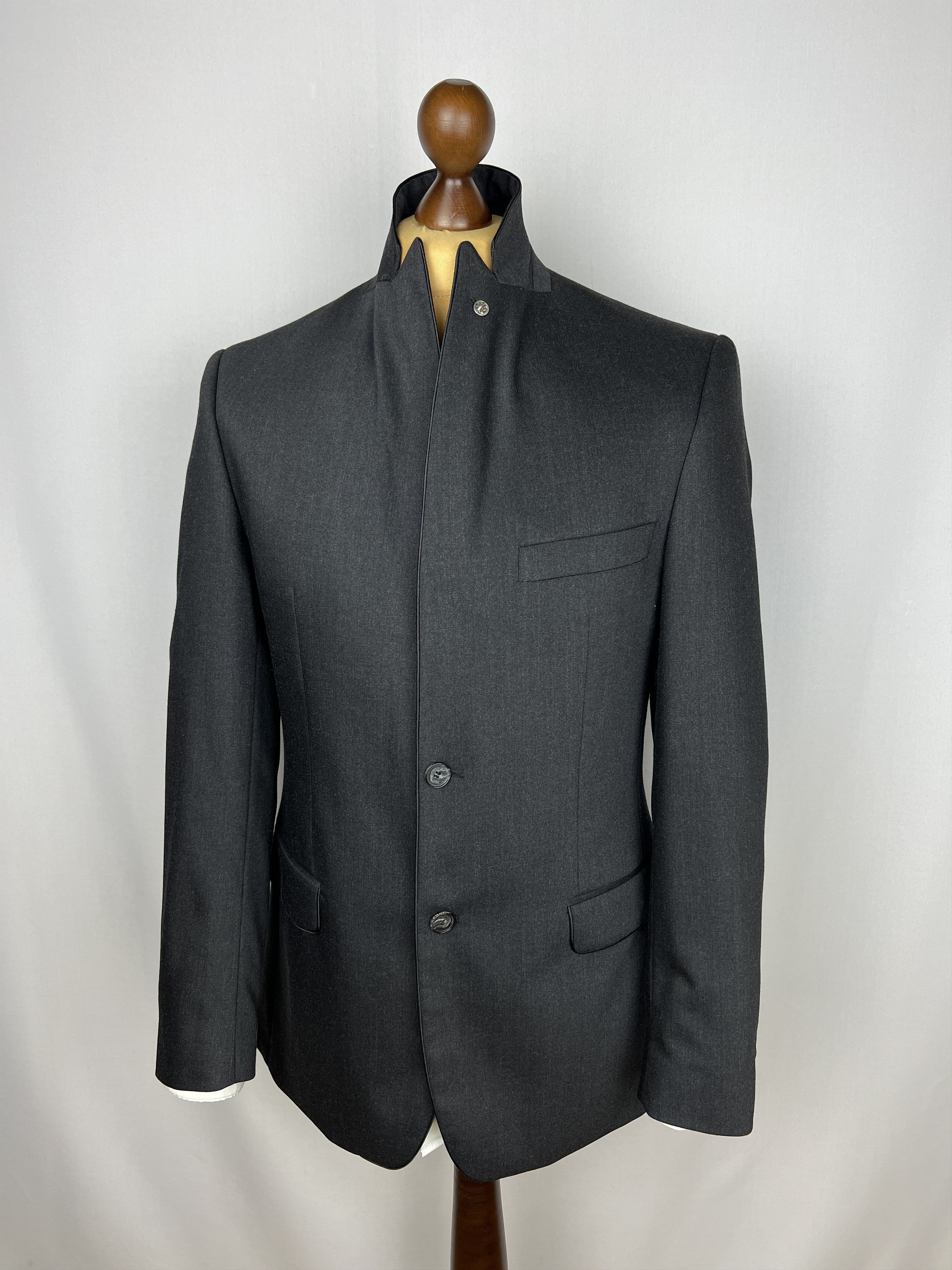 Karl Lagerfeld Modern 2-Piece Solid Wool Blend Suit Size 38R - 4 Thumbnail