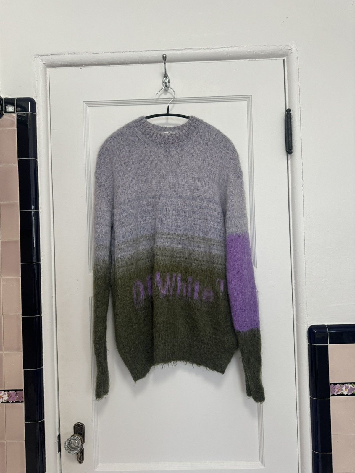 Off-White Off-White Purple & Green Helvetica Sweater Size S / US 4 / IT 40 - 2 Thumbnail