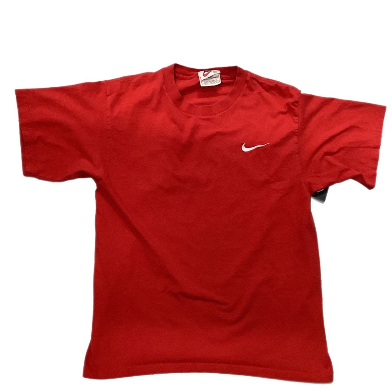 Nike 90s Nike tonal red swoosh tee Size US M / EU 48-50 / 2 - 1 Thumbnail