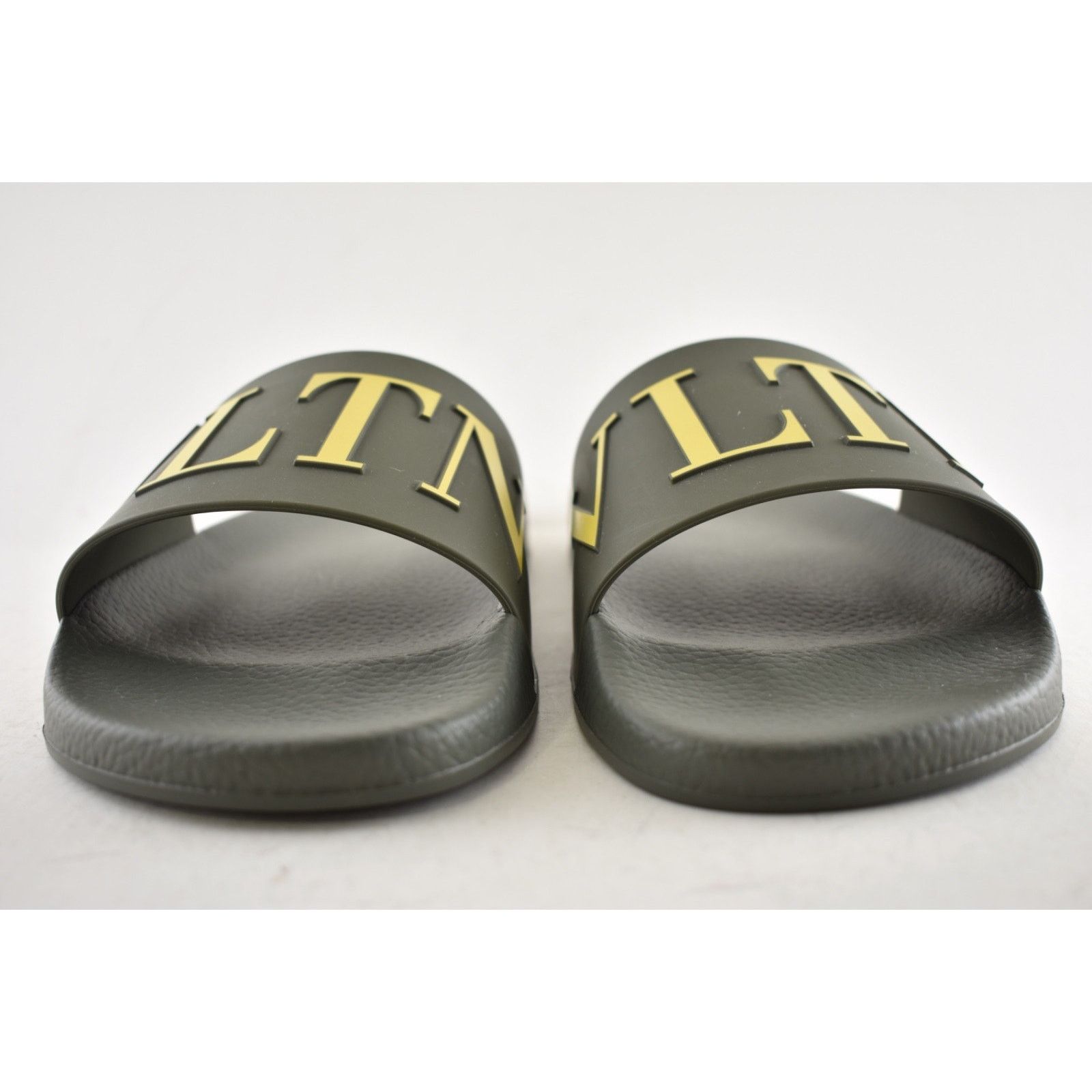 Valentino Valentino Garavani VLTN Green Yellow Rubber Pool Slide 44 11 Size US 11 / EU 44 - 6 Thumbnail