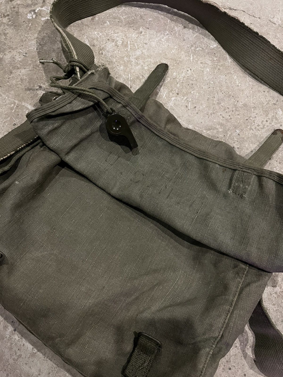 Vintage Vintage Military OD green canvas waist pack Size ONE SIZE - 3 Thumbnail