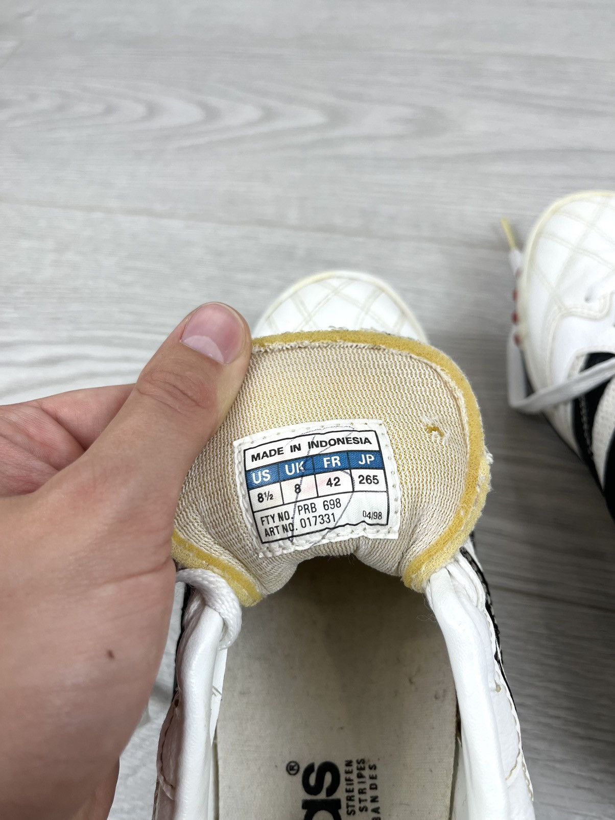 Vintage Adidas Calcetto Vintage 1998 Soccer Shoes Sneakers Size US 8.5 / EU 41-42 - 11 Thumbnail