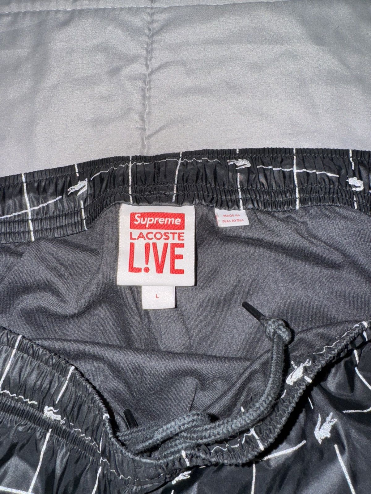 Lacoste × Supreme Large Supreme x Lacoste Nylon Grid Reflective Black Size US 32 / EU 48 - 3 Thumbnail