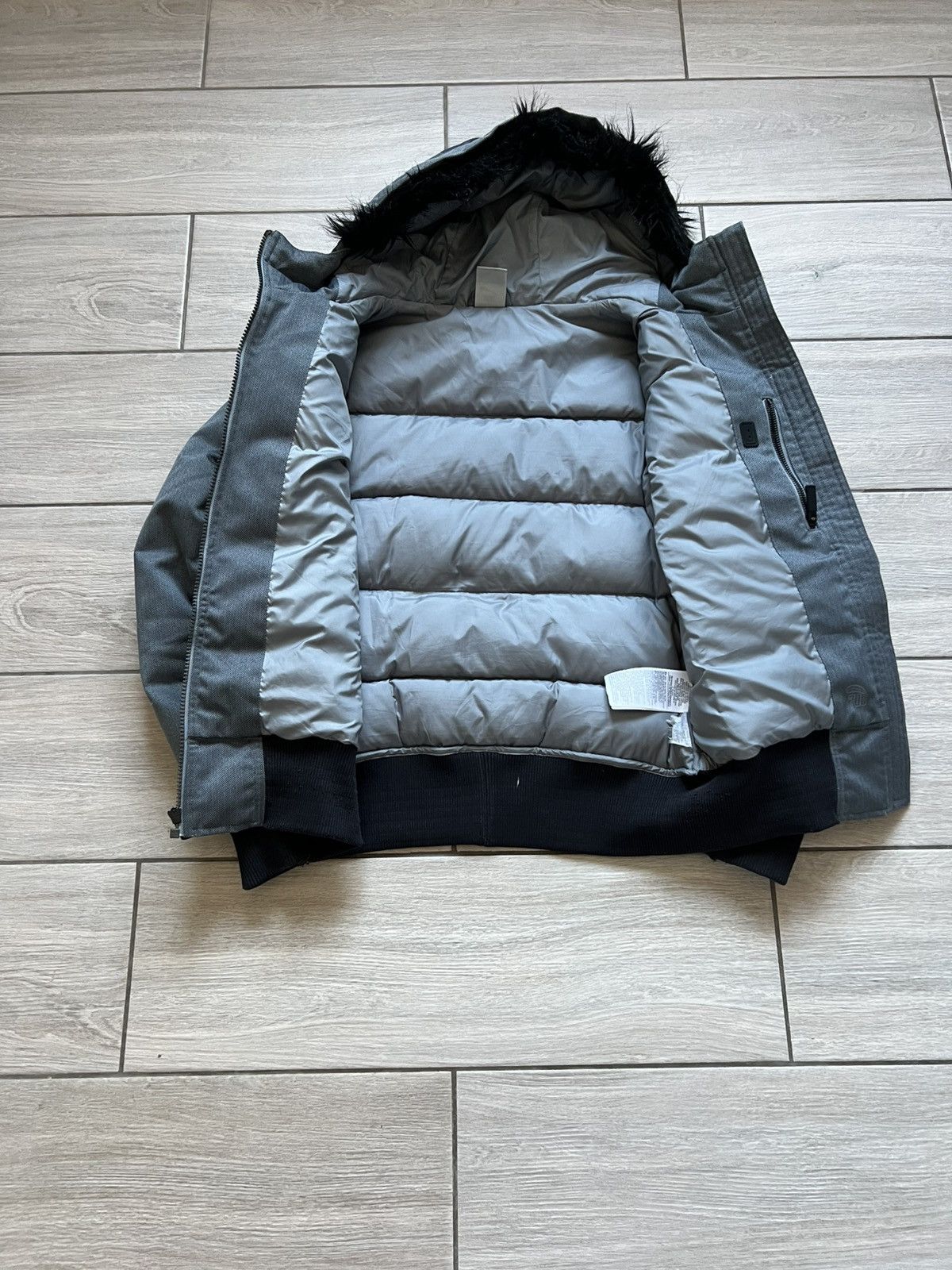 Nike Vintage Nike Faded Bomber Fur Fuzzy Multi Pocket Jacket MA-1 Size S / US 4 / IT 40 - 9 Thumbnail