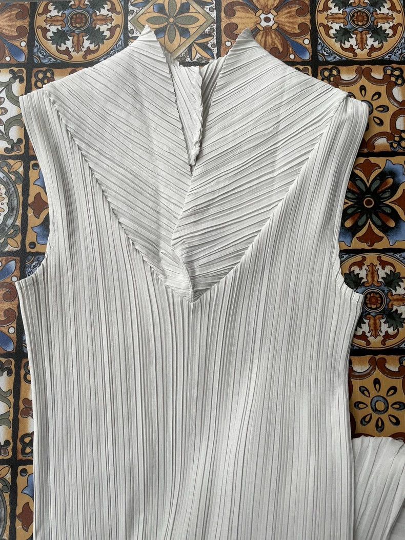 Issey Miyake Issey Miyake size:3 Cold-toned cement grey main line dress Size S / US 4 / IT 40 - 5 Thumbnail
