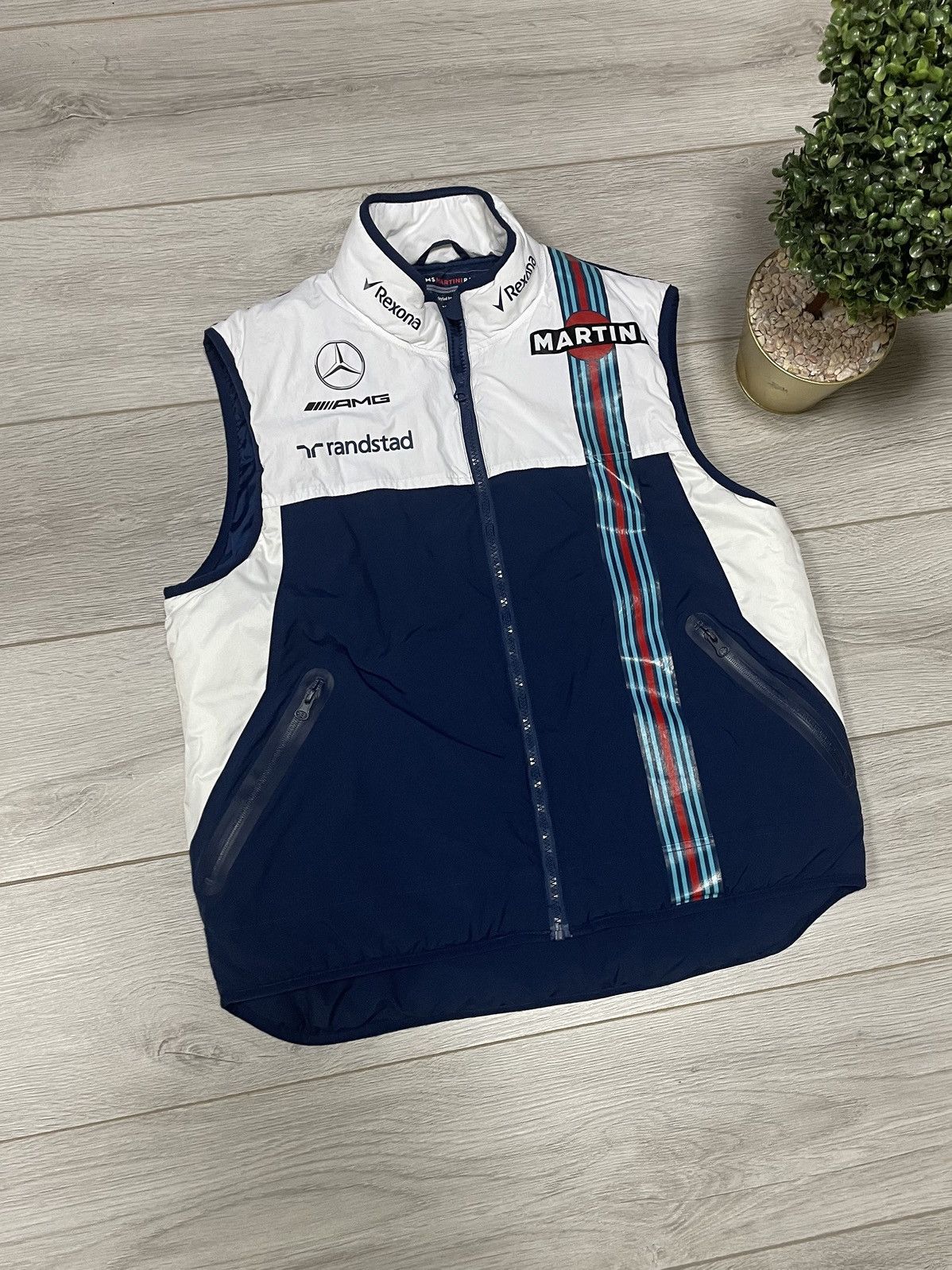 Hackett Hackett Martini Mercedes AMG vintage vest Size US L / EU 52-54 / 3 - 3 Thumbnail