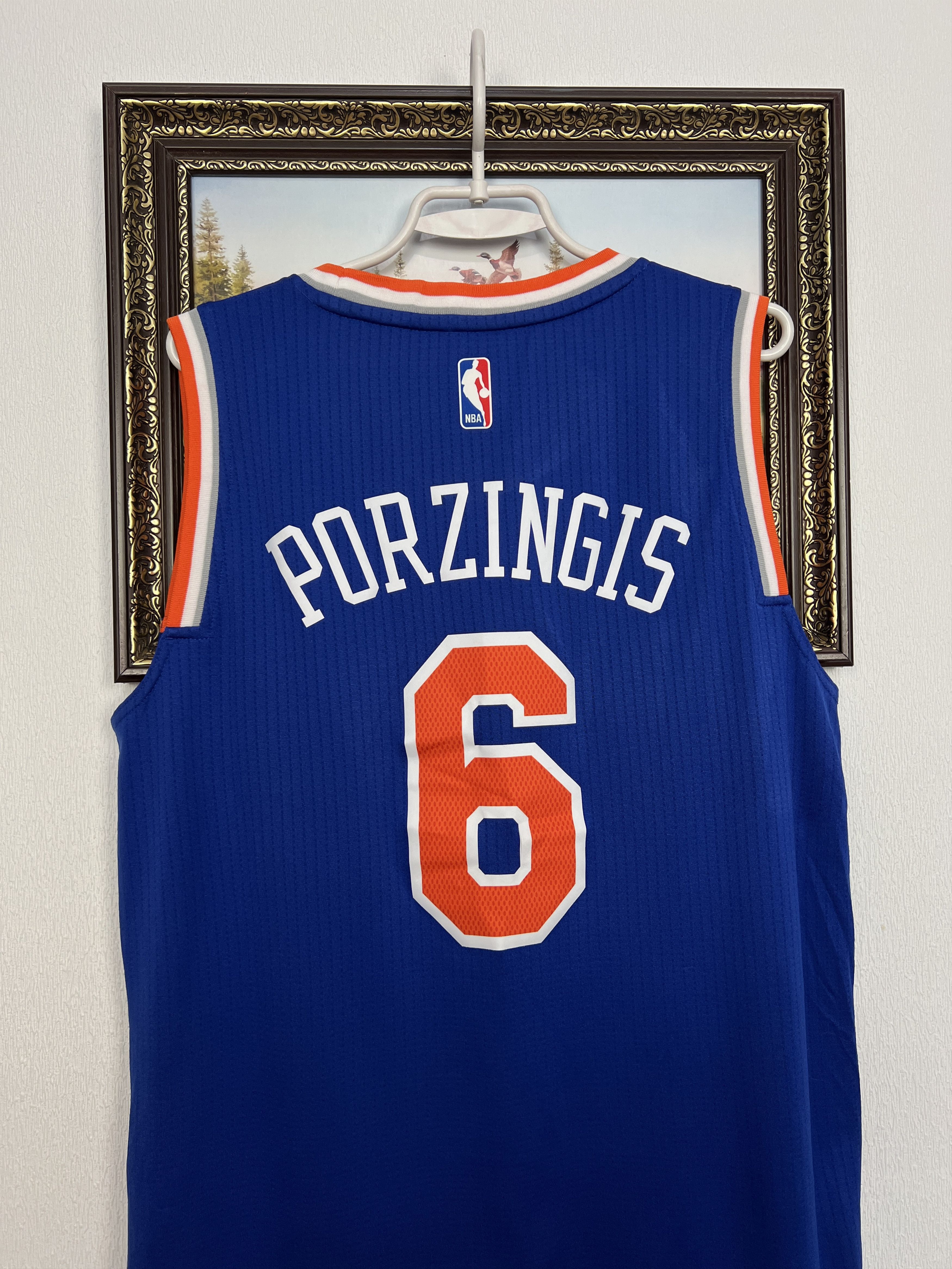Adidas Vintage New York Knicks NBA Jersey #6 Porzingis Trikot Size US M / EU 48-50 / 2 - 9 Thumbnail