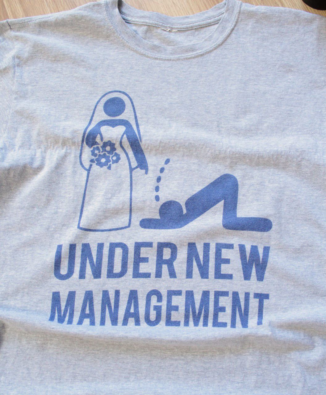 Vintage 🔥 Vintage Under New Management Hype Funny Tee Y2K Streetwear Size US XL / EU 56 / 4 - 3 Thumbnail